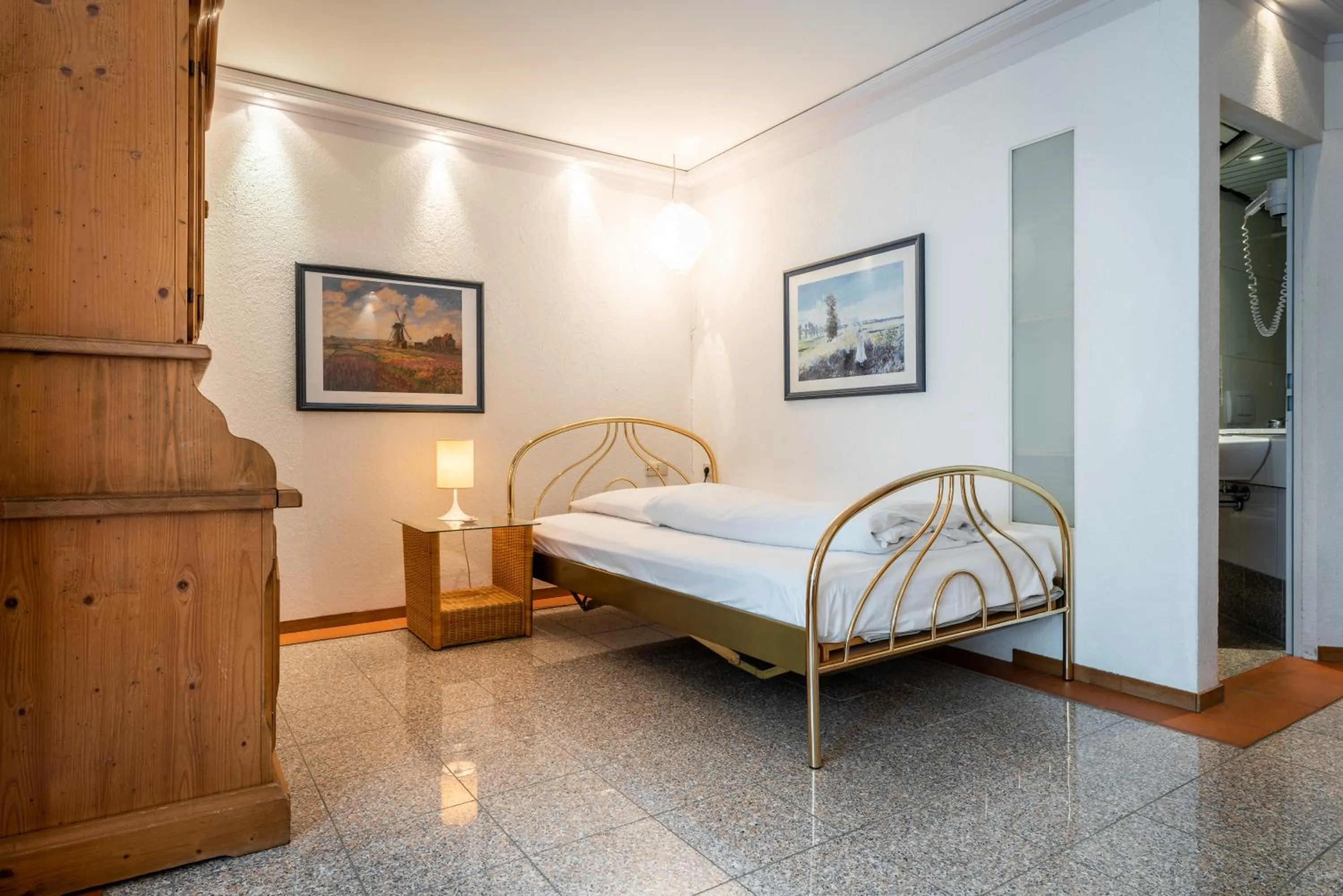 Living room, Bed in Hotel Spahr