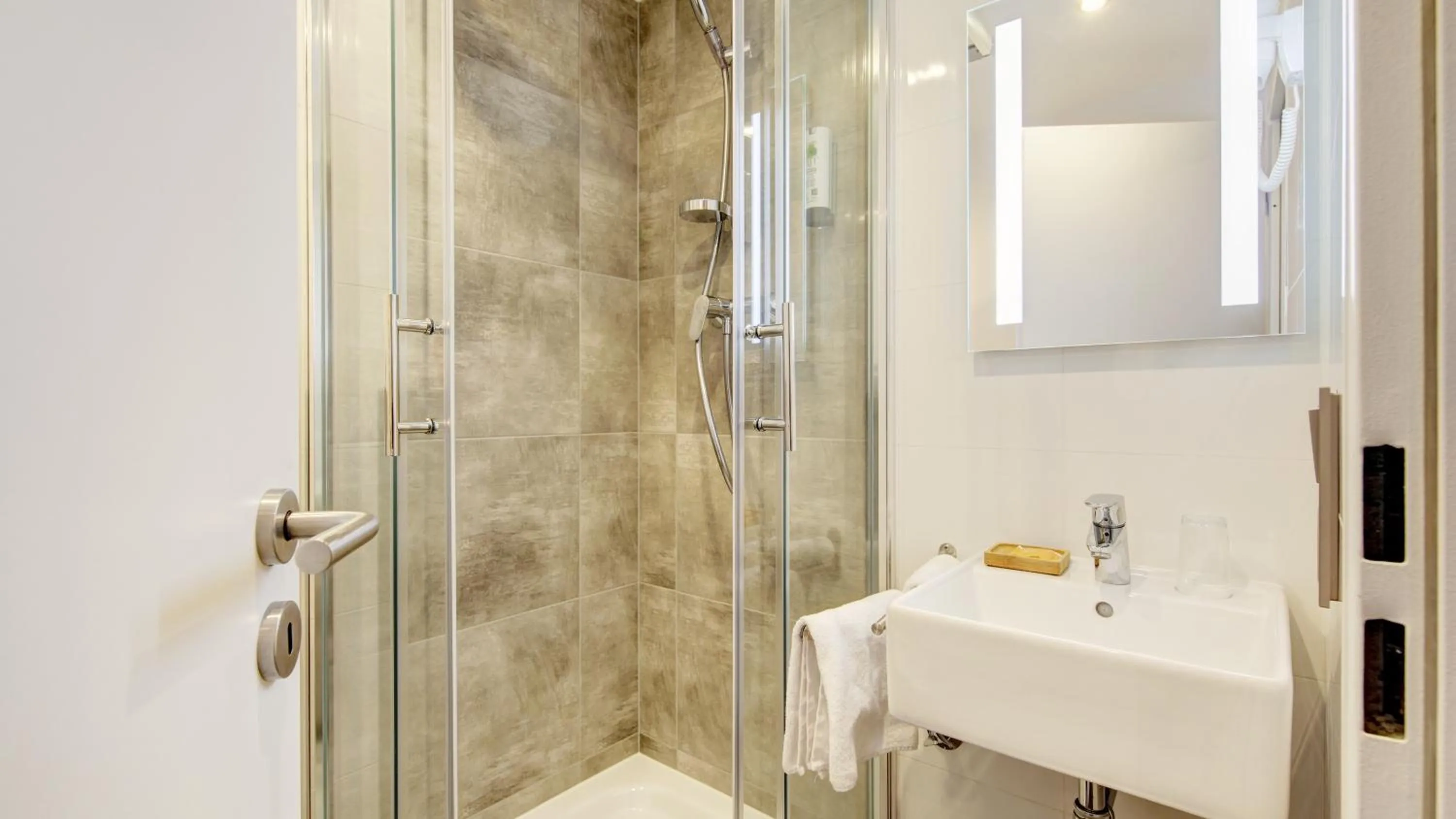 Bathroom in Hotel Spahr