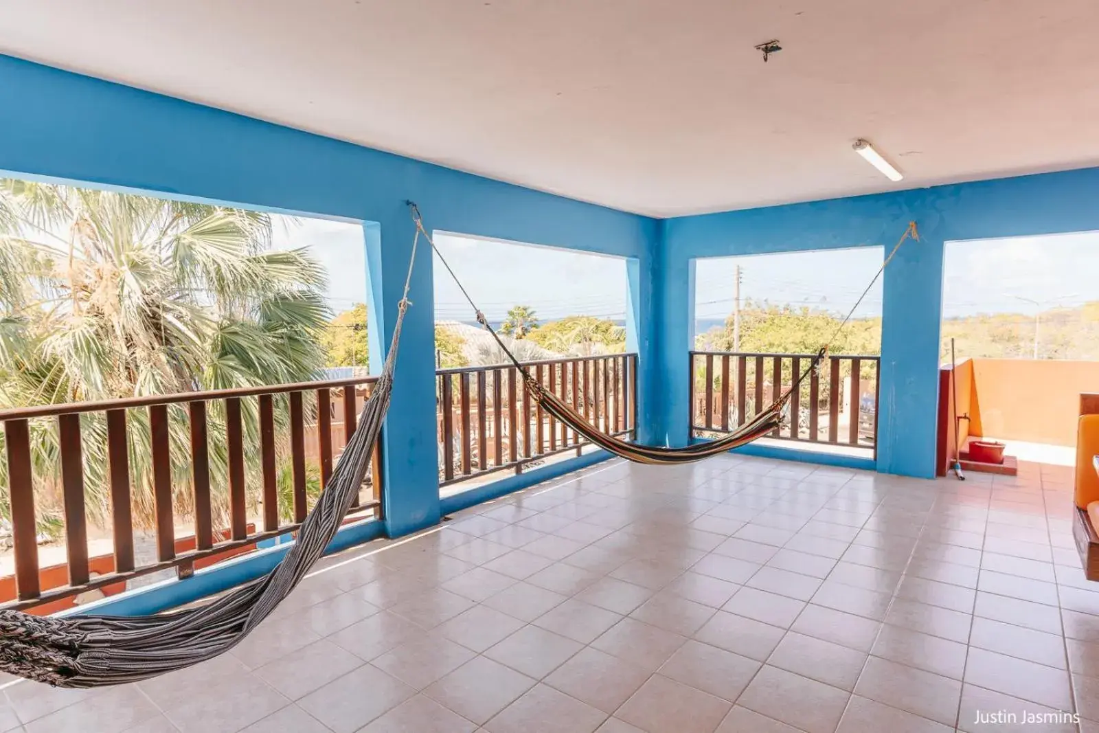 Two-Bedroom Apartment with Ocean View in Nos Krusero Apartments Two-Bedroom Apartment with Ocean View in Nos Krusero Apartments