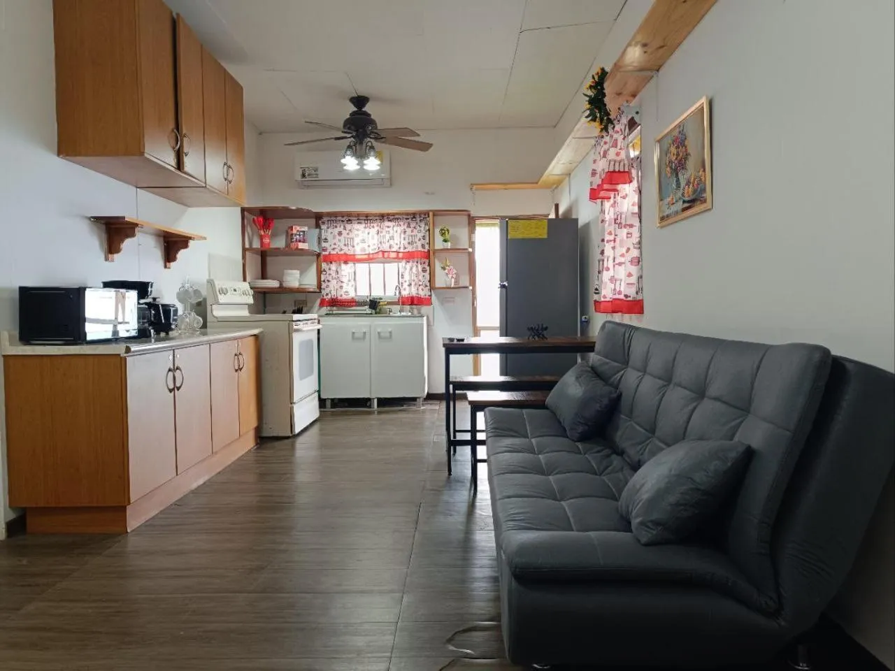 Living room in Banana Bay Marina