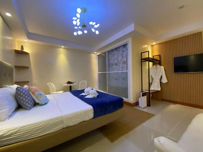 Bed in Boracay Grace Hotel