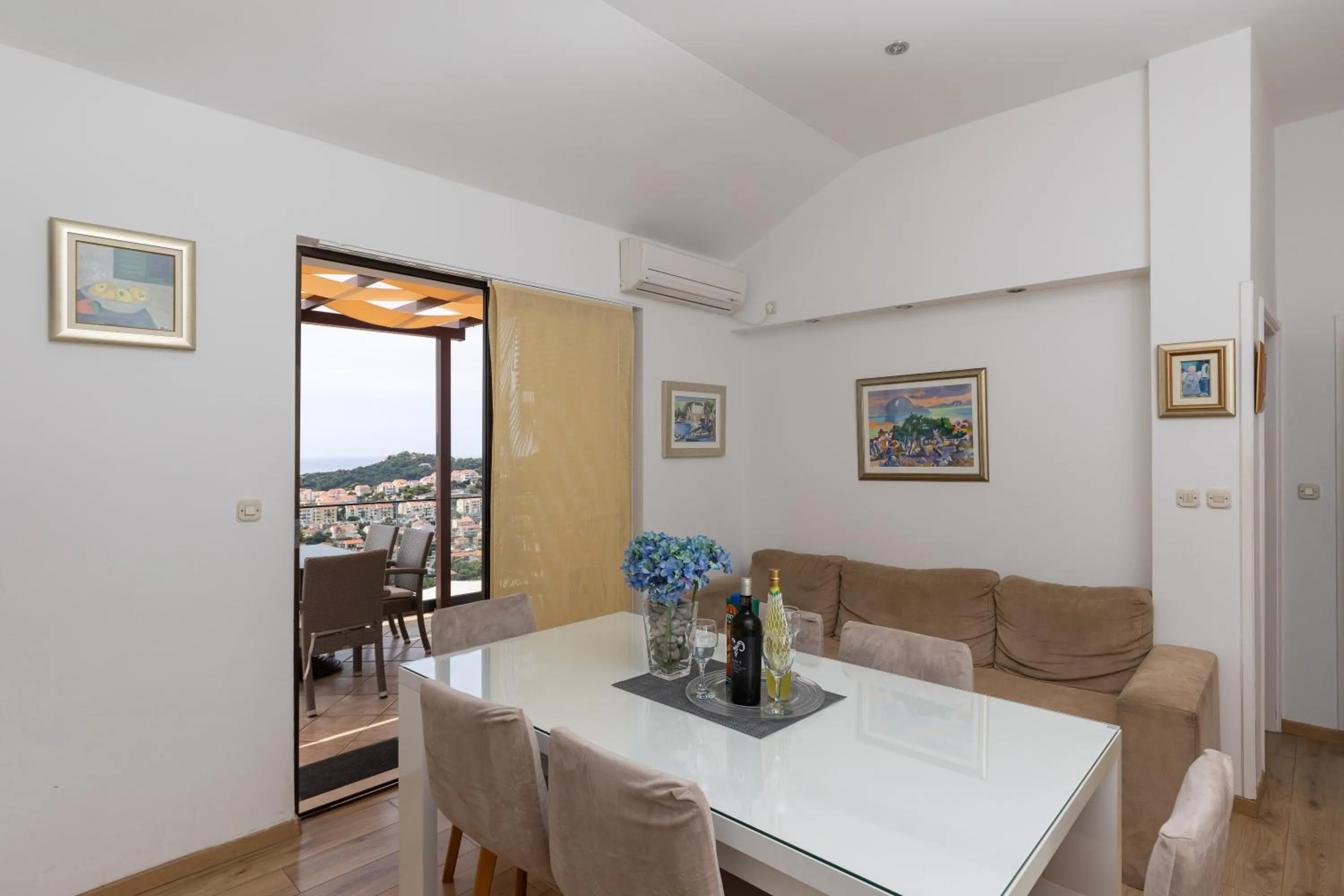 Dining area in Guest House Kono