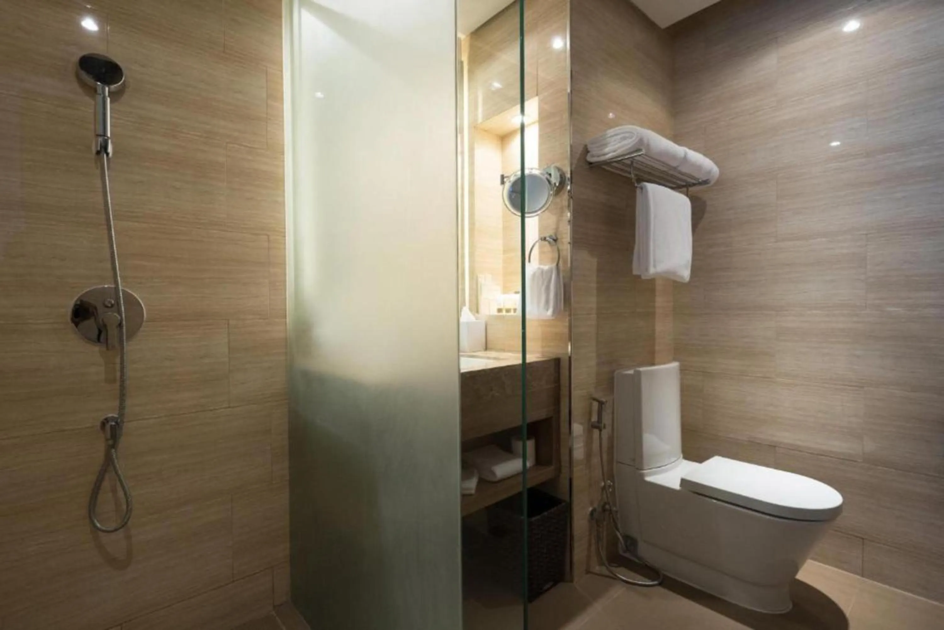 Shower in Dusit Thani Mactan Cebu Resort