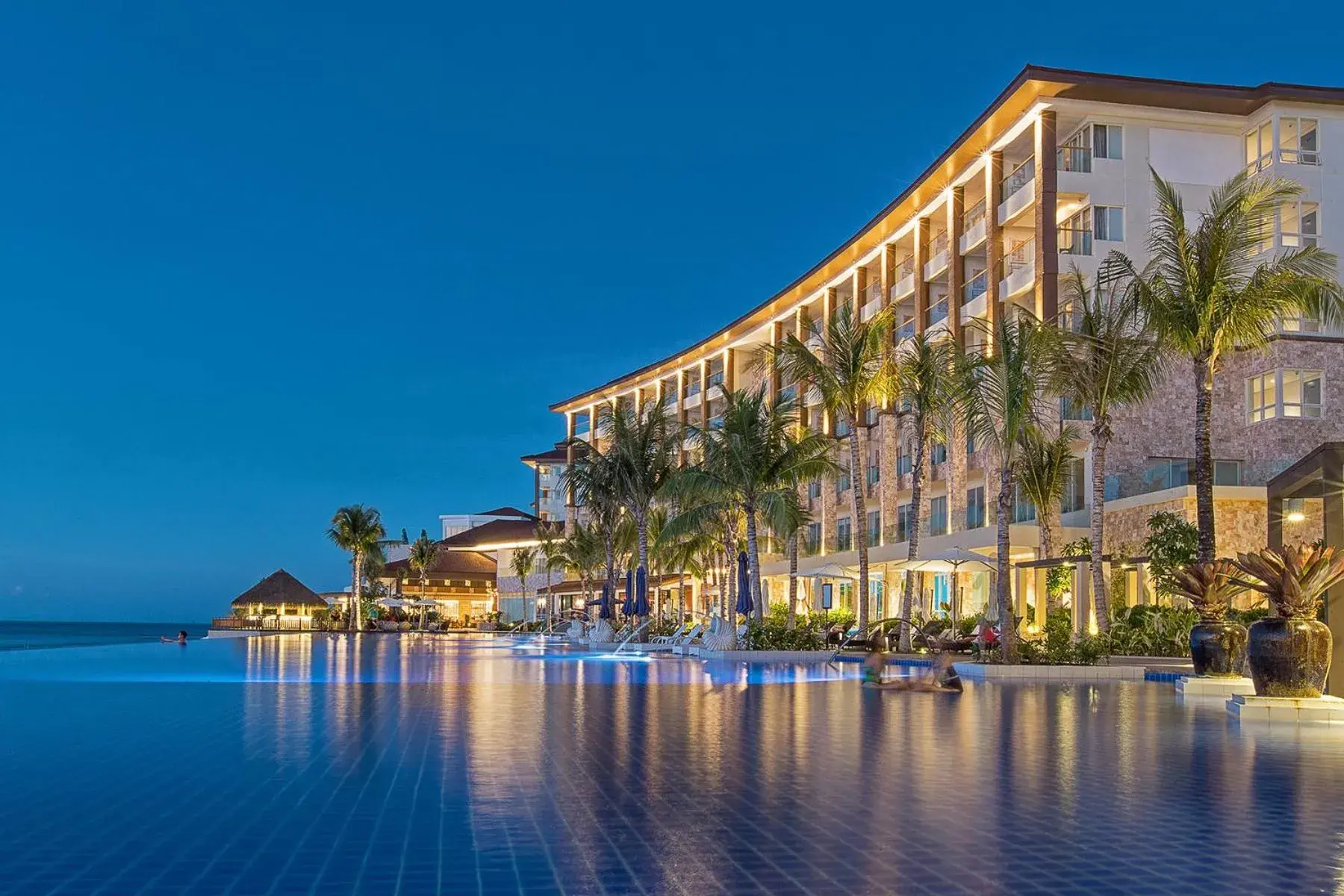 Property building in Dusit Thani Mactan Cebu Resort Property building in Dusit Thani Mactan Cebu Resort