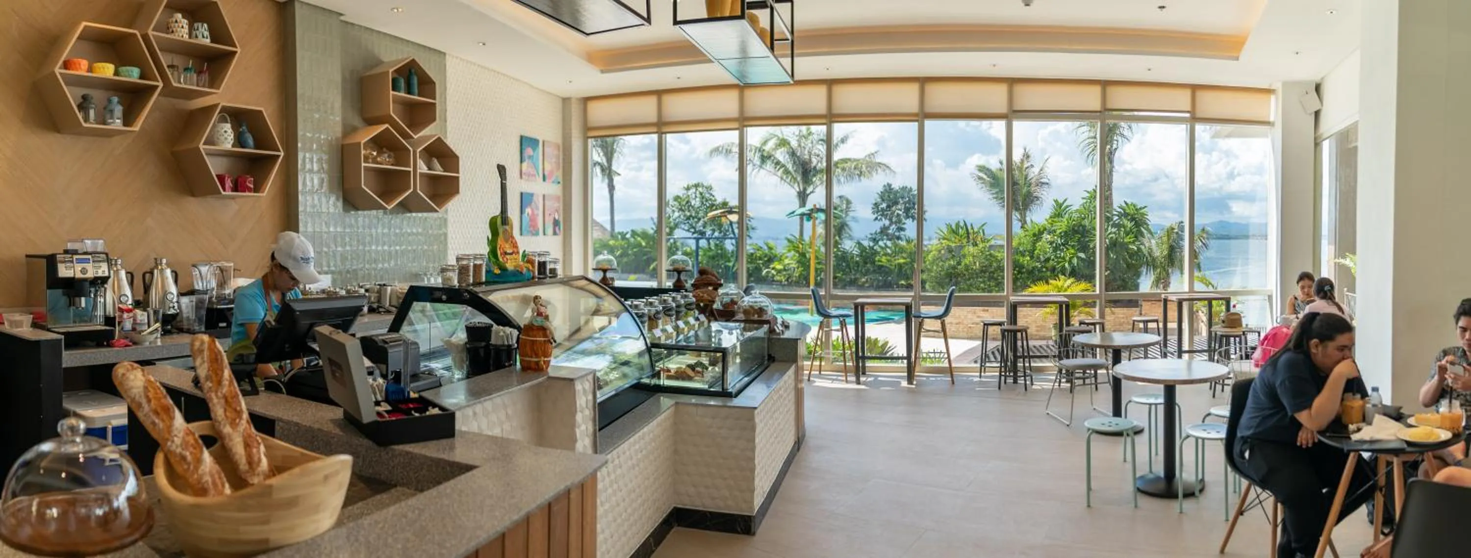 Coffee/tea facilities in Dusit Thani Mactan Cebu Resort