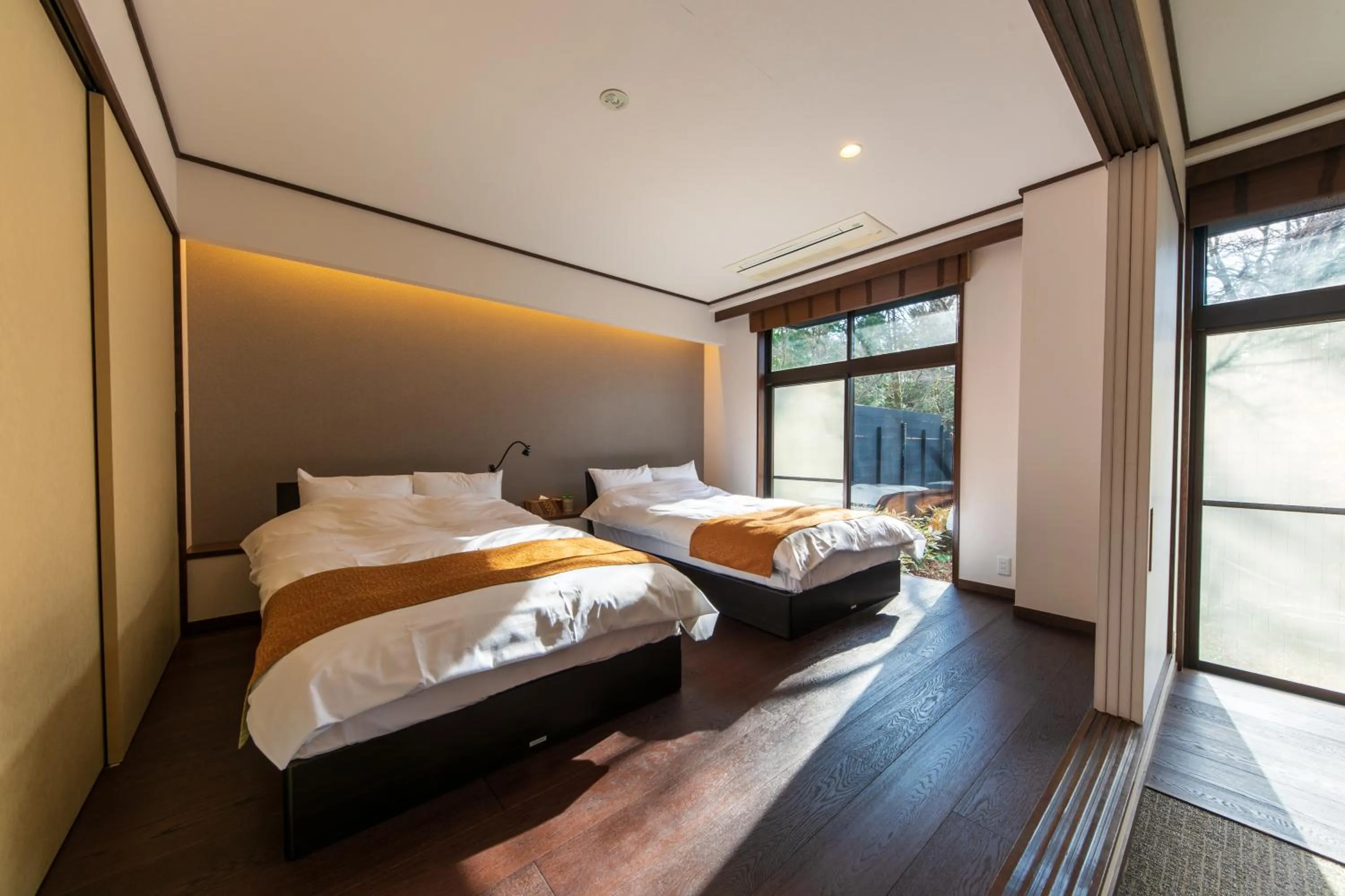 Photo of the whole room, Bed in Sengokuhara Hisanoha