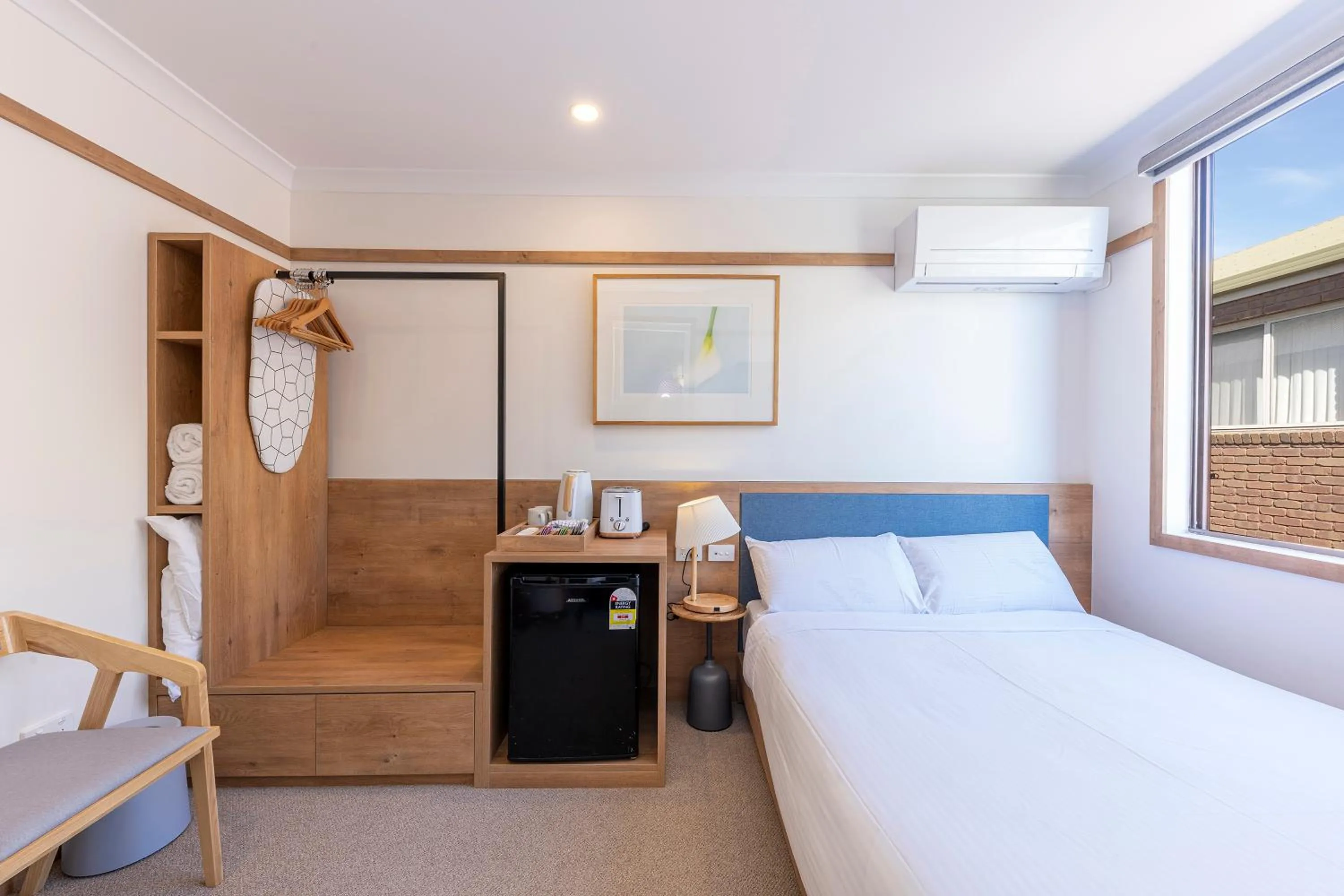 Bedroom, Bed in Blue Ocean Motel Apollo Bay