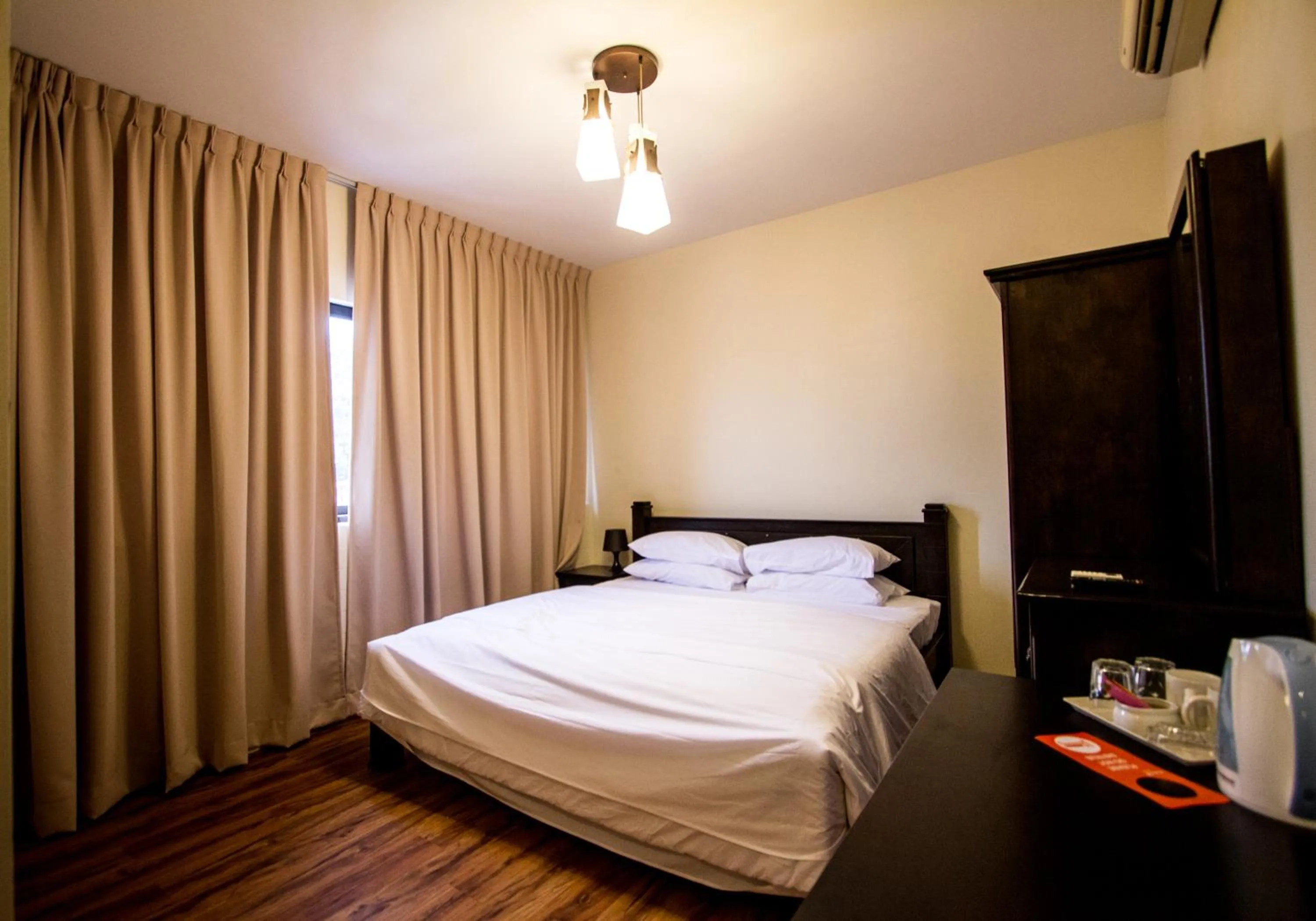 Bedroom, Bed in 8 Boutique By The Sea