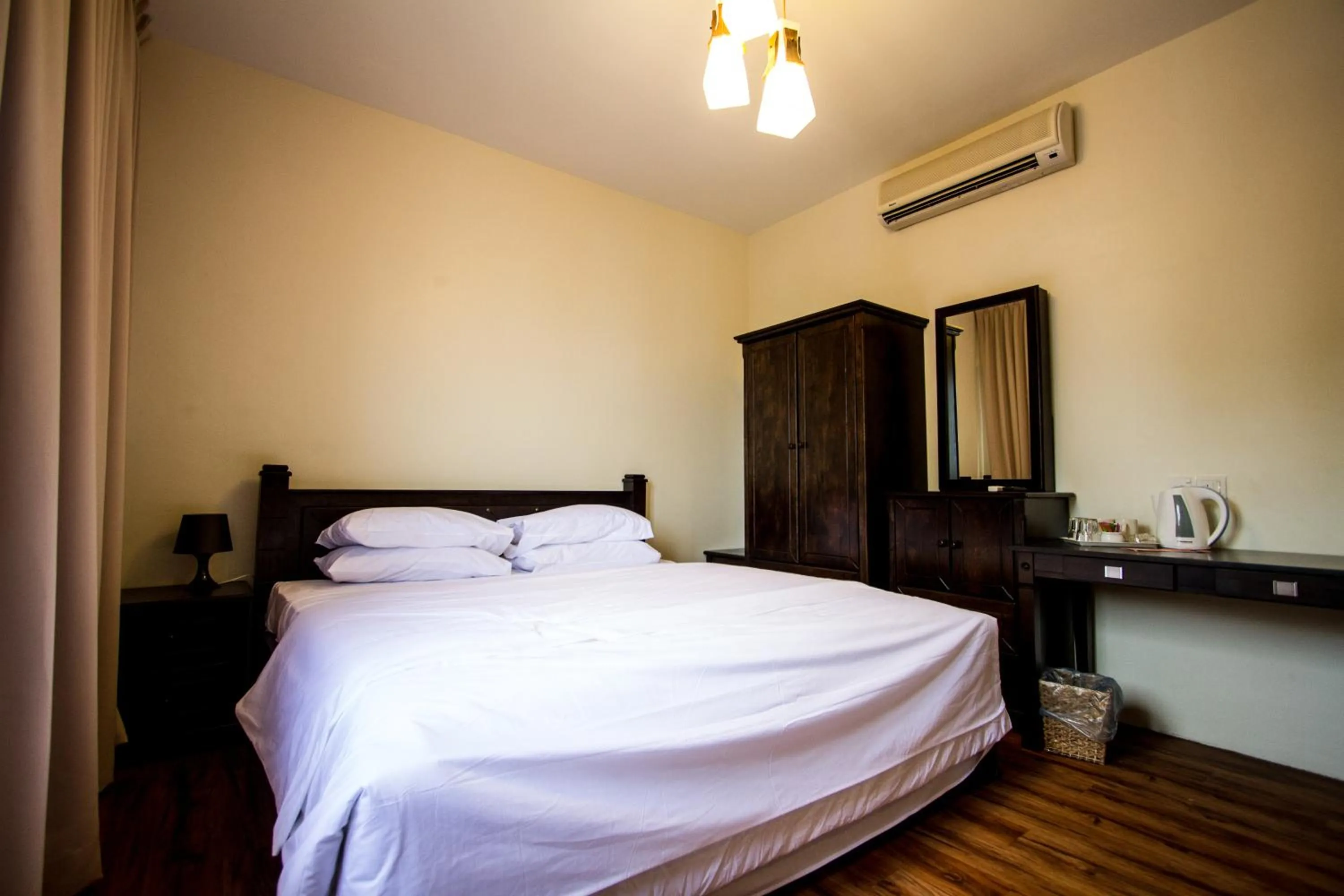 Bedroom, Bed in 8 Boutique By The Sea