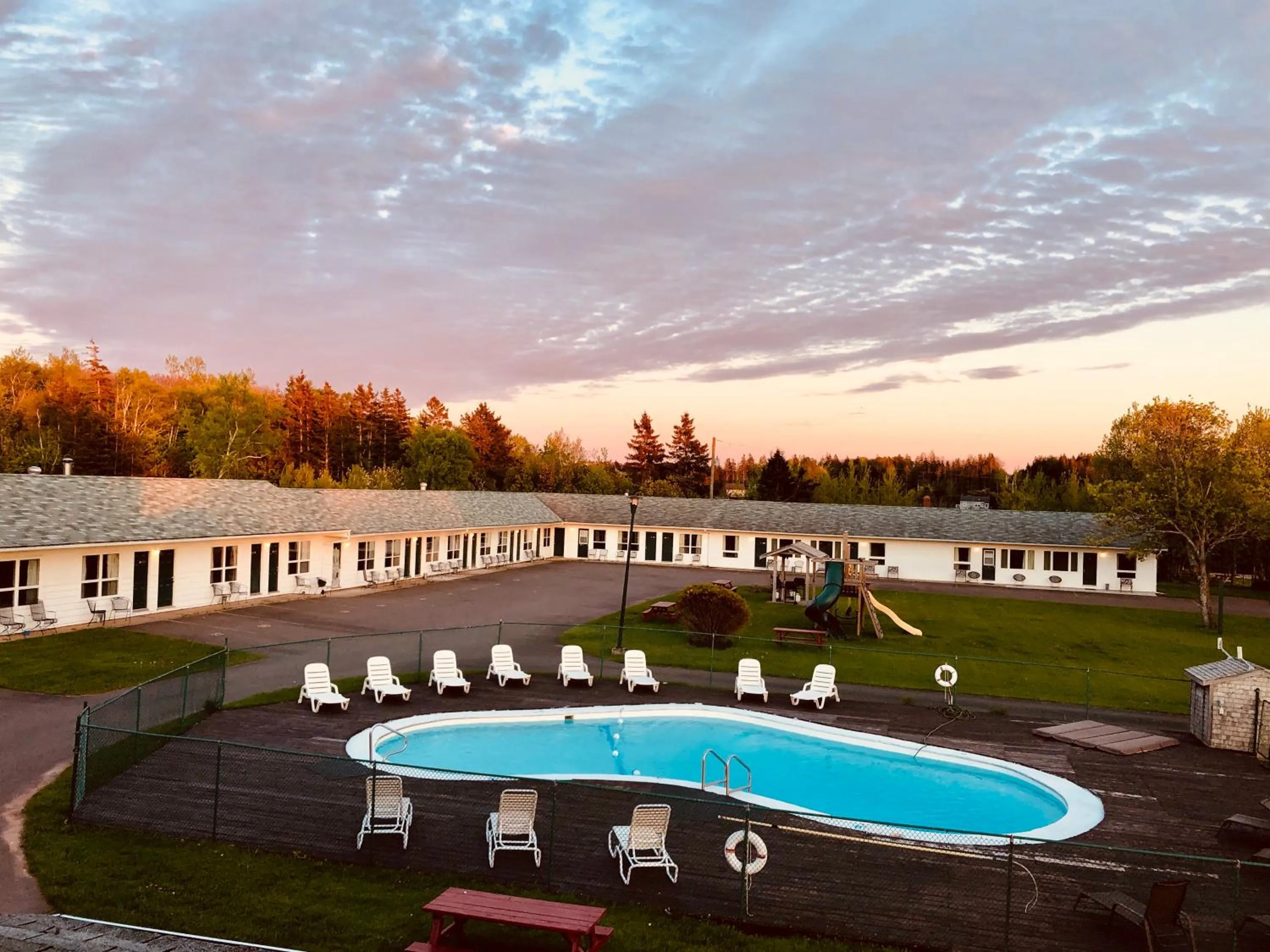 Natural landscape in Anne Shirley Motel & Cottages