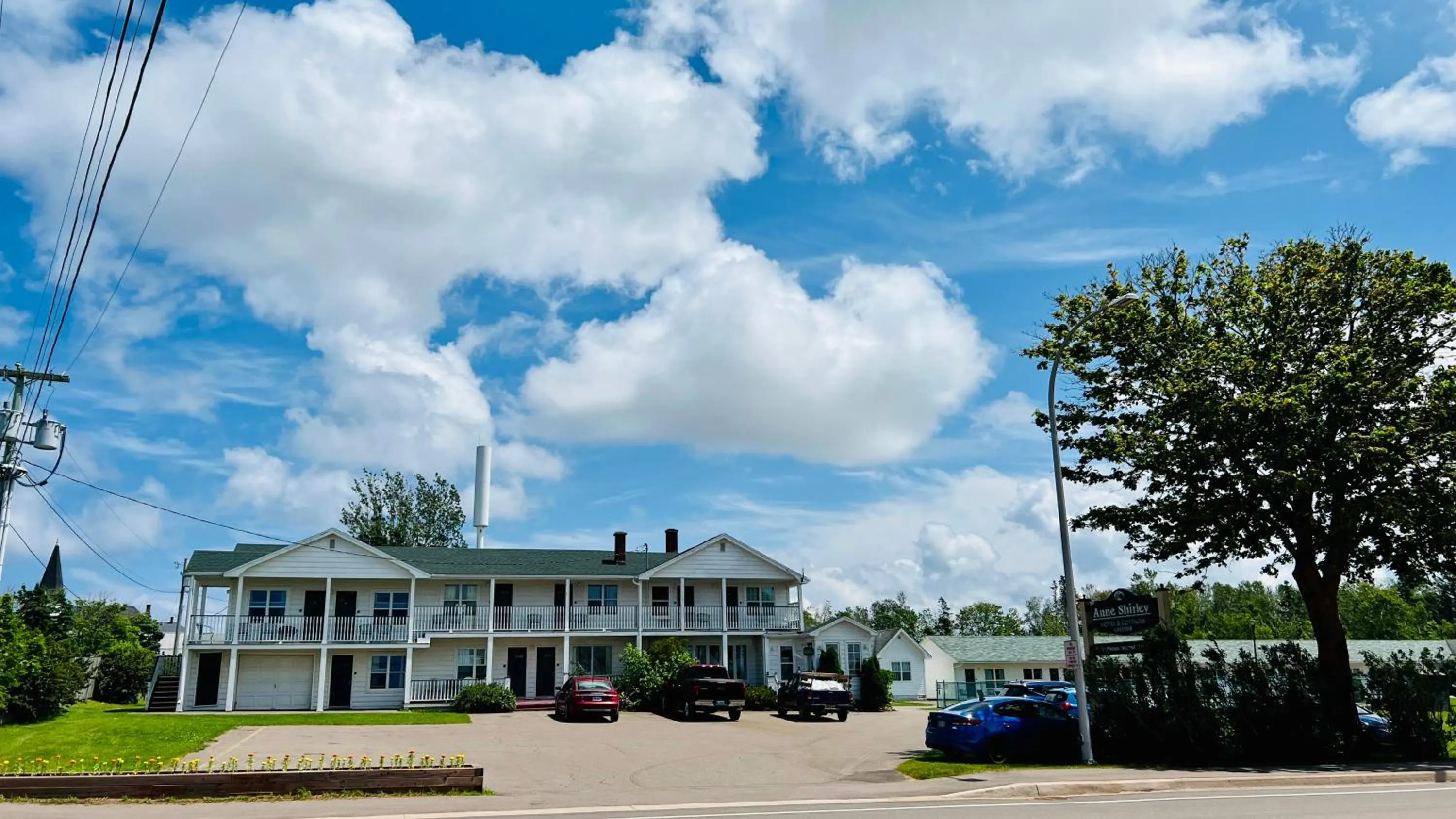 Anne Shirley Motel & Cottages
