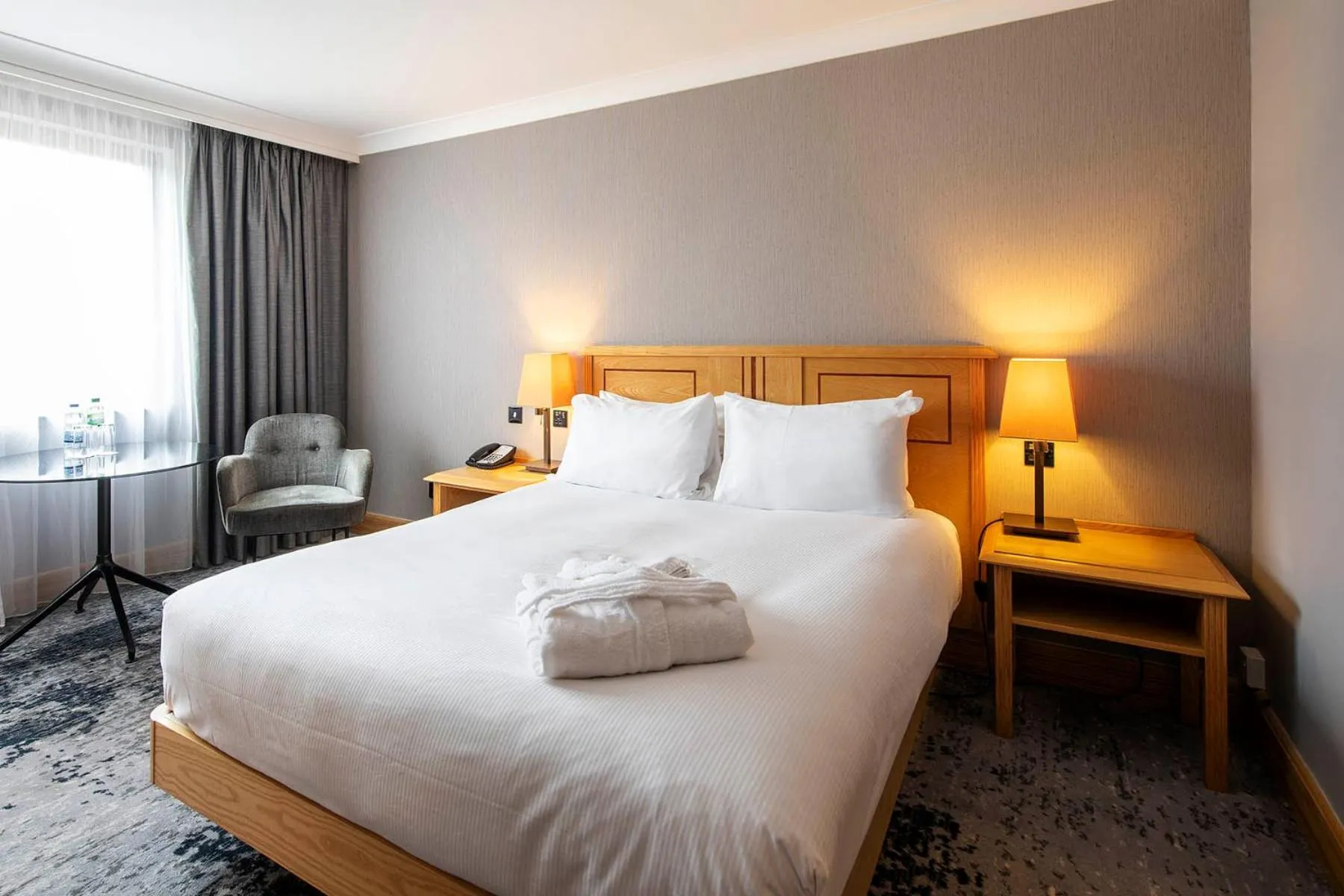 Bedroom, Bed in DoubleTree by Hilton Swindon Hotel