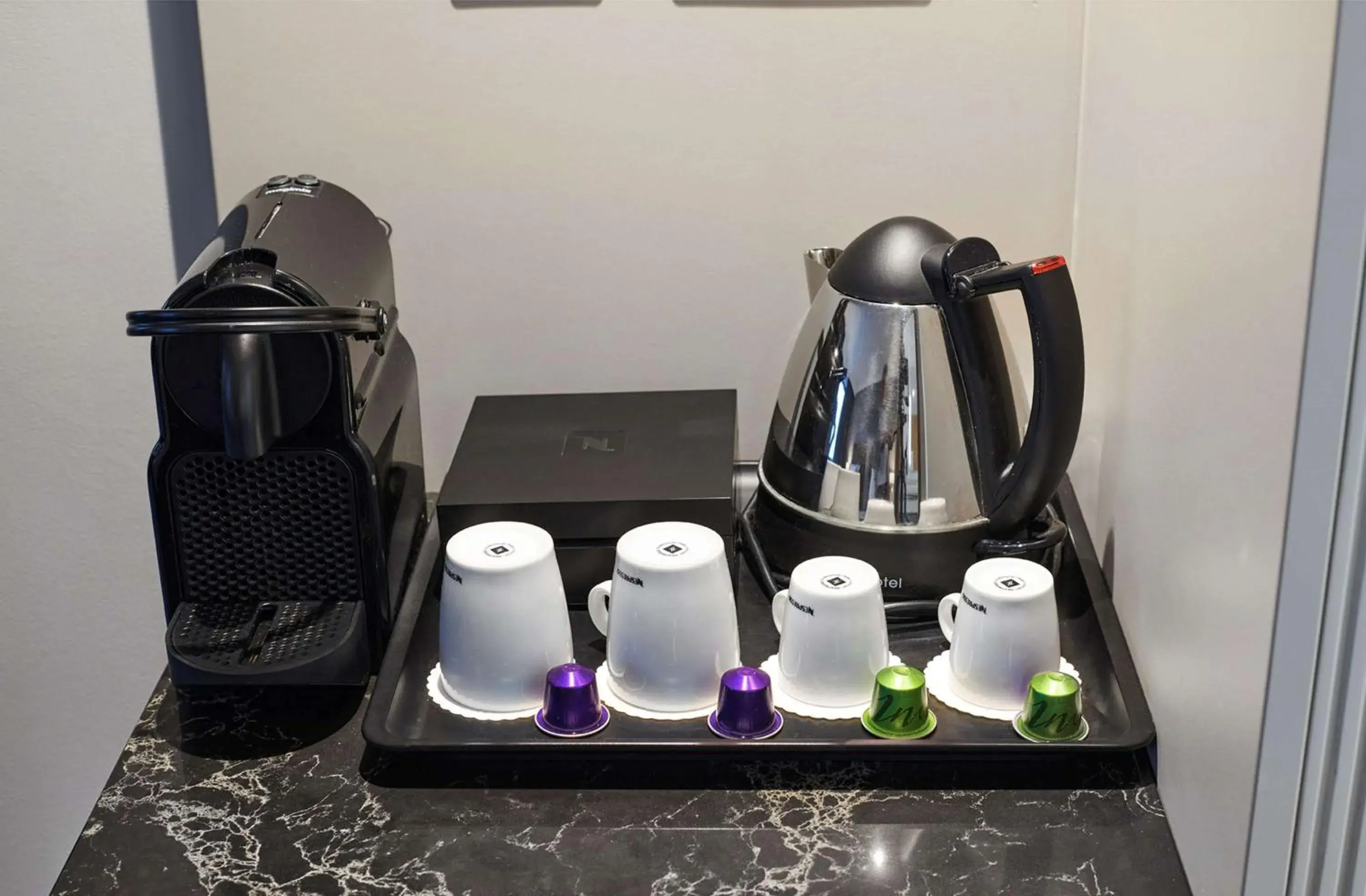 Junior Suite in DoubleTree by Hilton Swindon Hotel Junior Suite in DoubleTree by Hilton Swindon Hotel