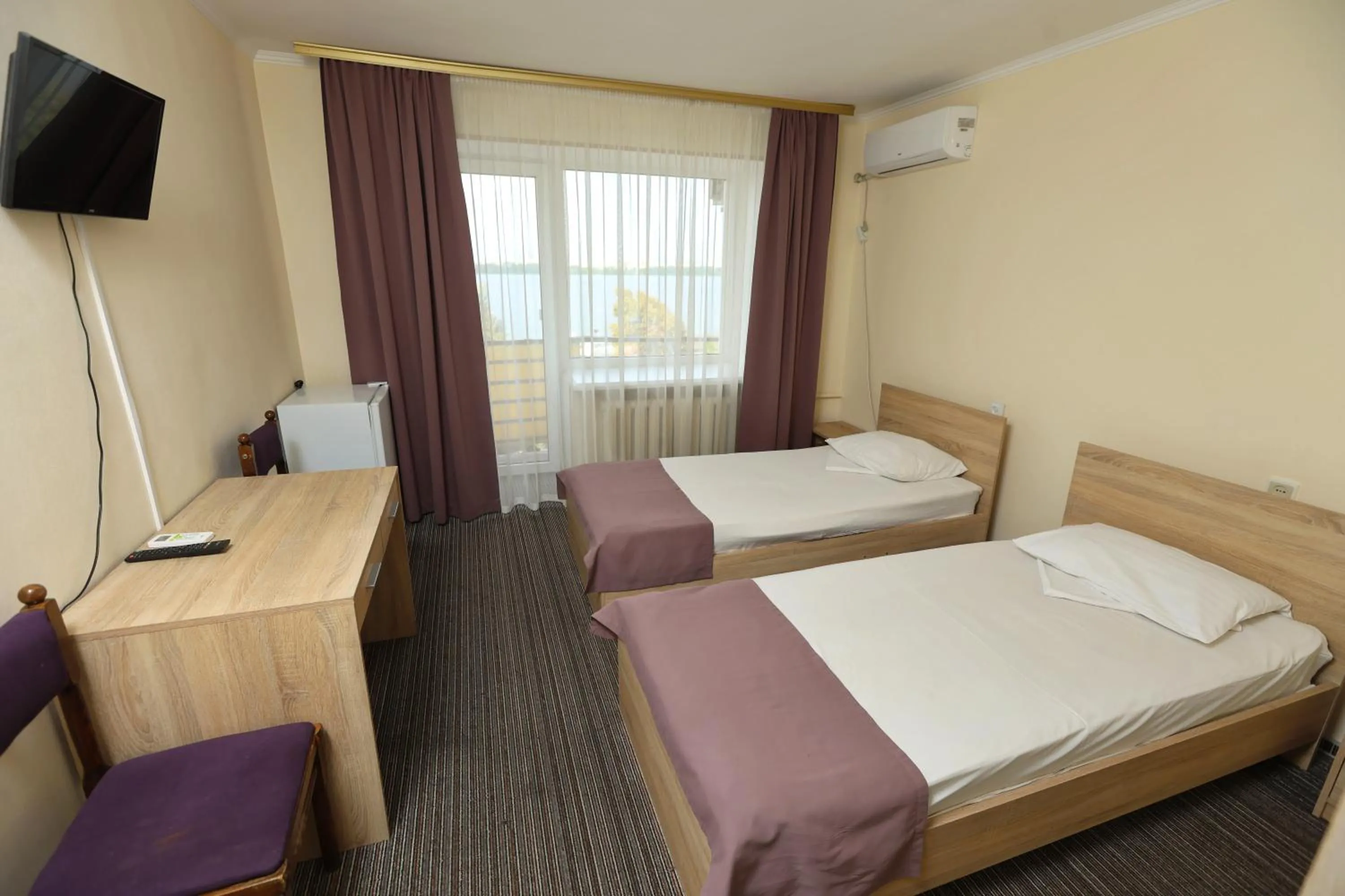 Standard Twin Room in Dnepropetrovsk Hotel