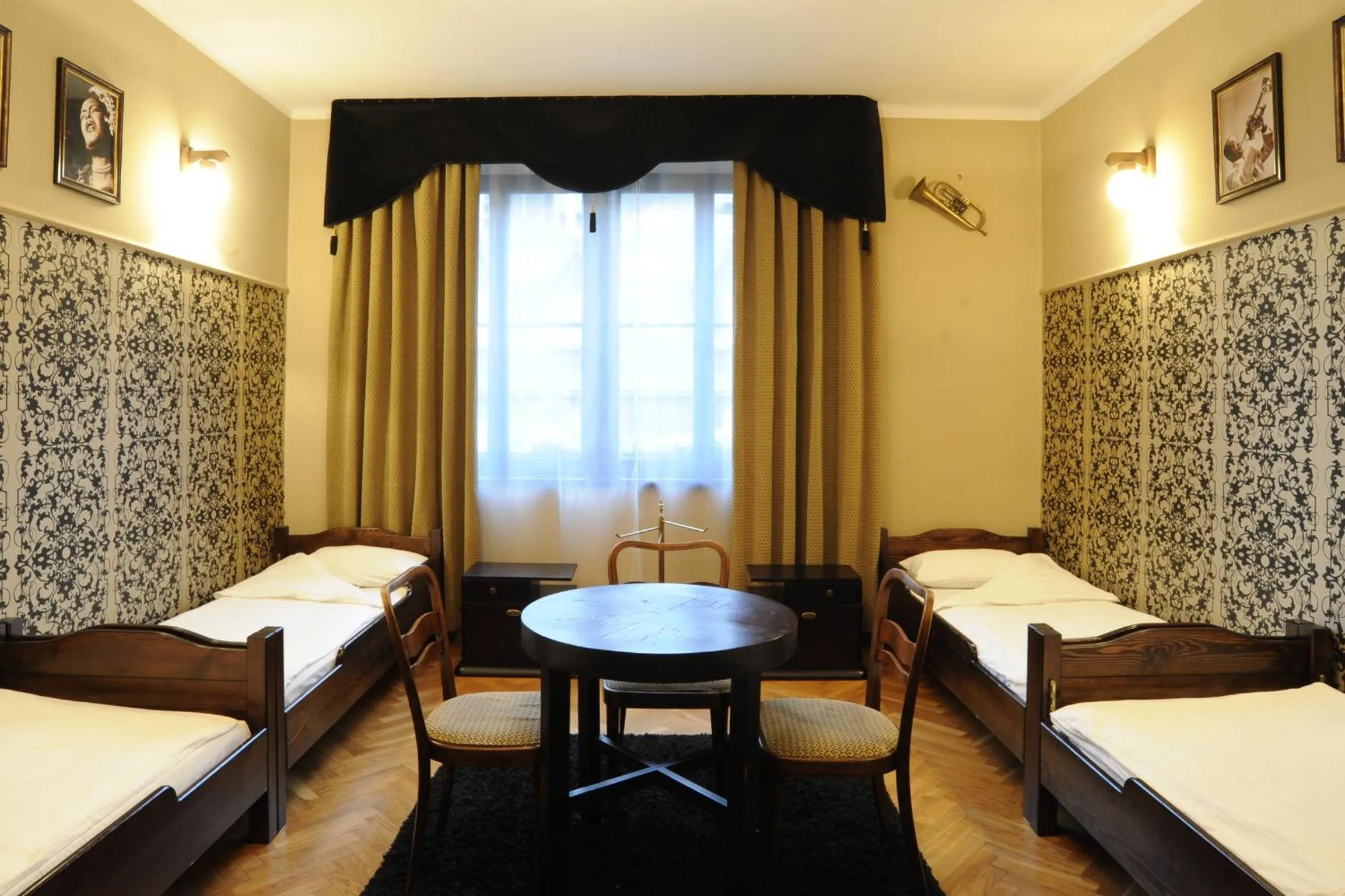 Photo of the whole room, Bed in Hostel Deco