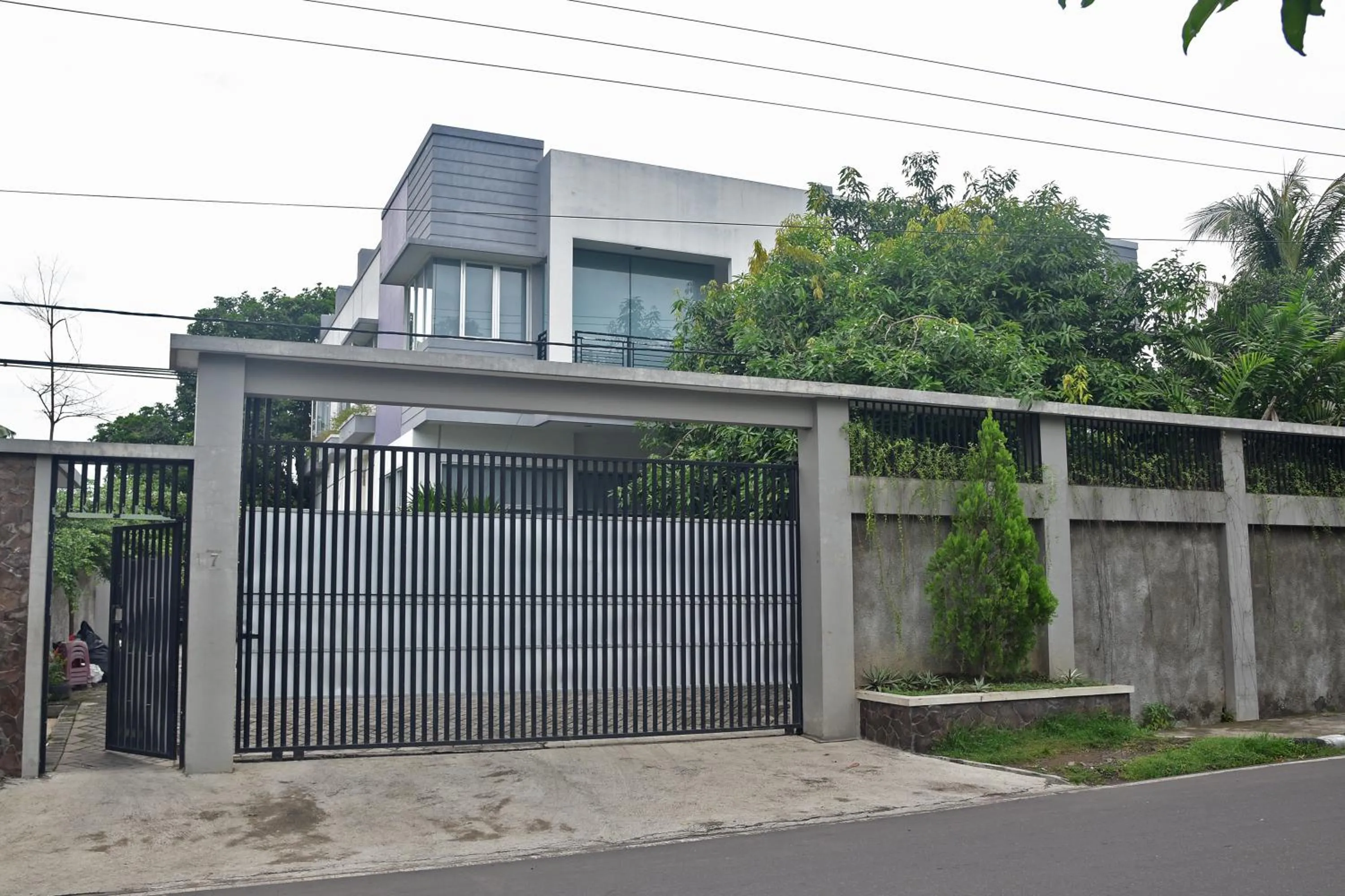 Property building in Footprints Xperience