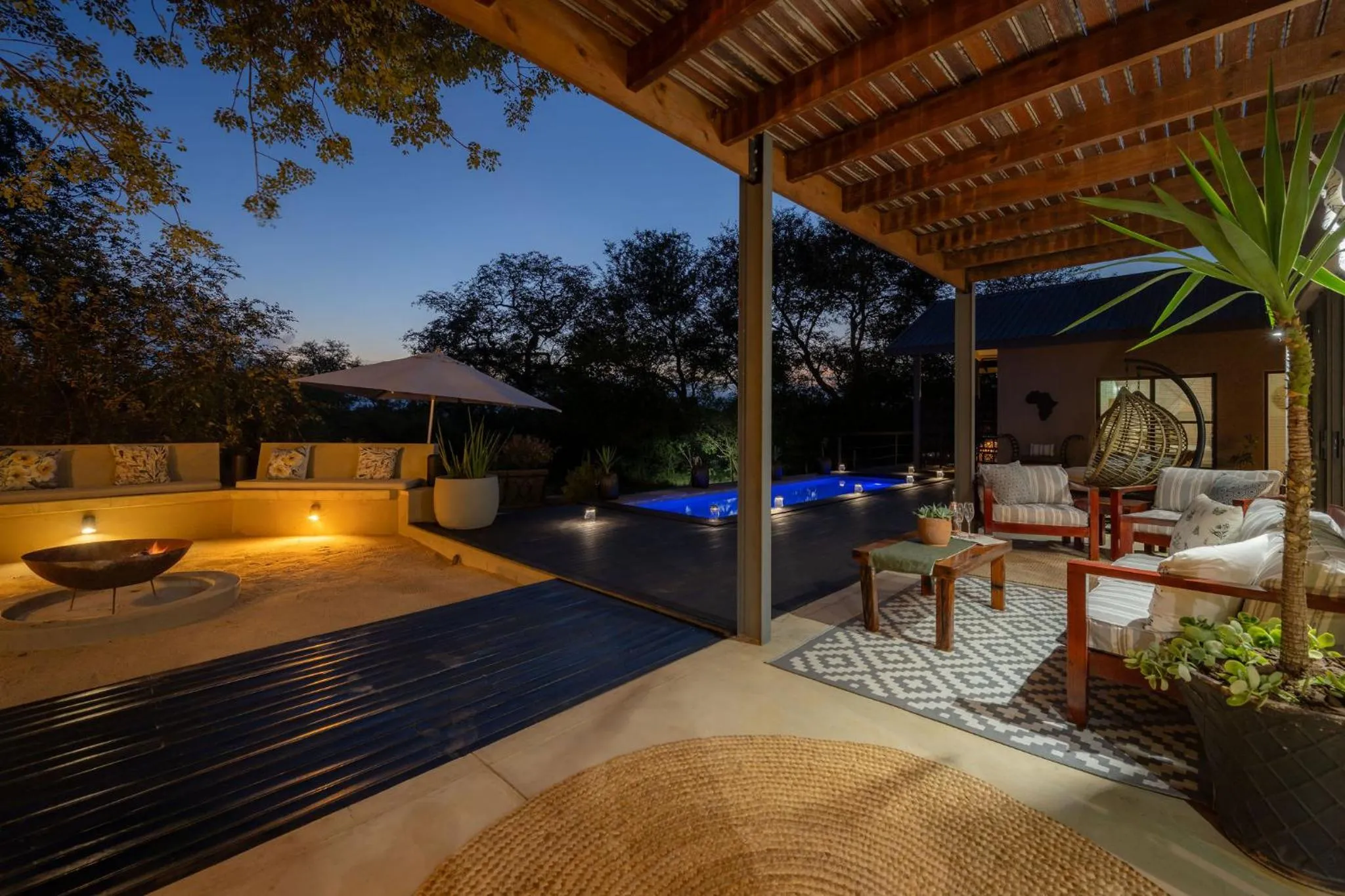Seating area in Rafiki Bush Lodge