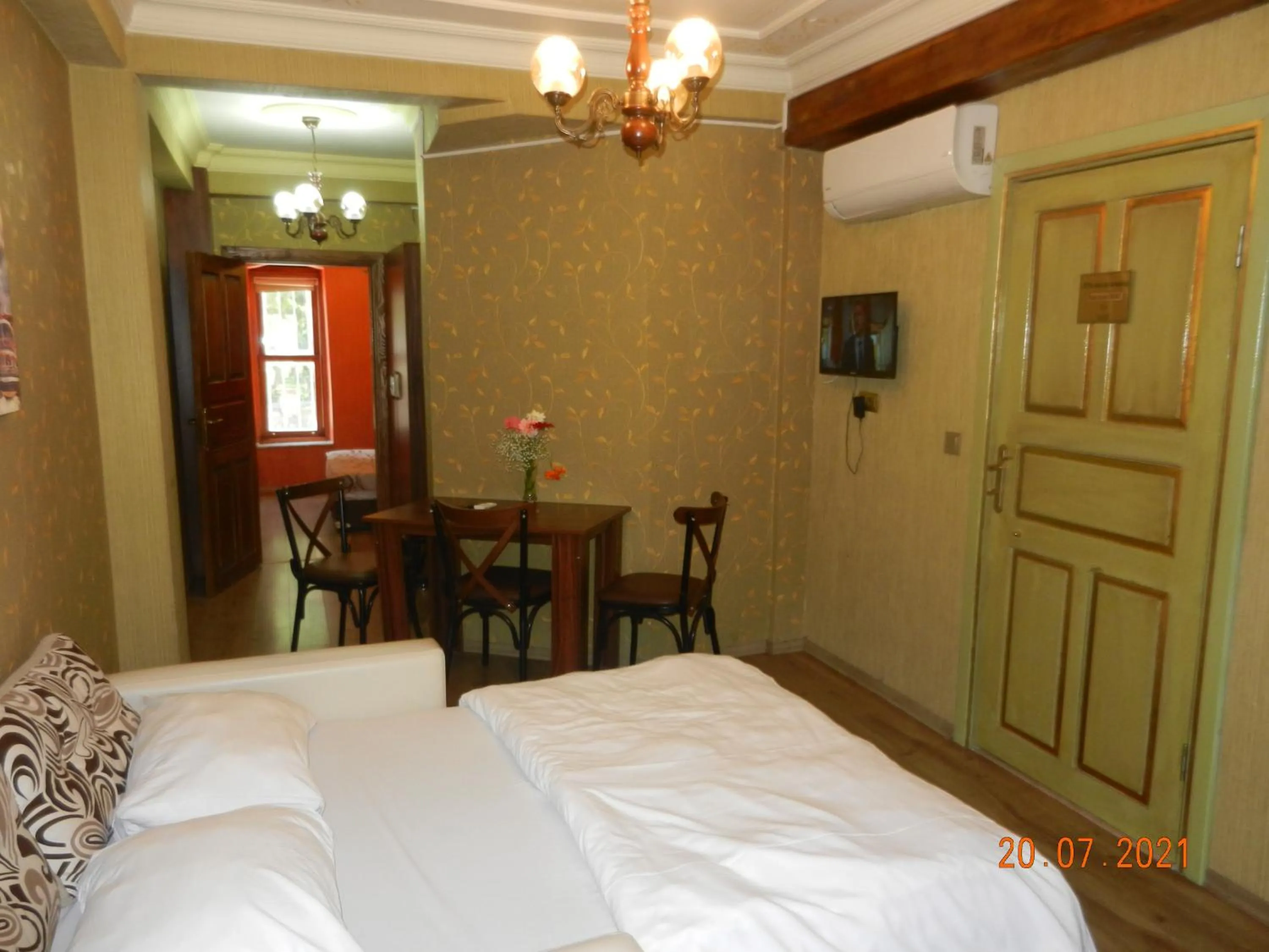 Photo of the whole room, Bed in Royal Suites Sultanahmet