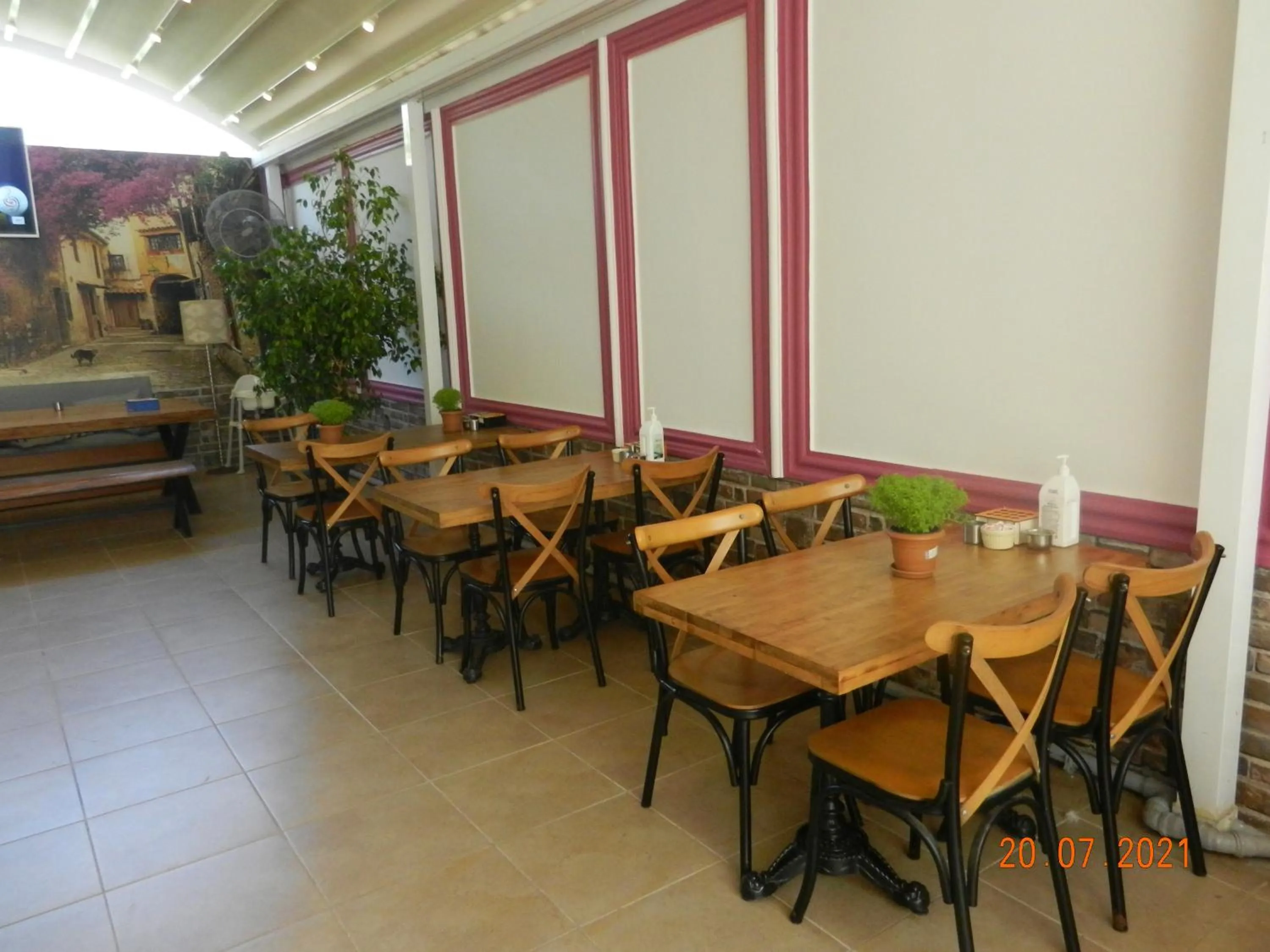 Restaurant/places to eat in Royal Suites Sultanahmet