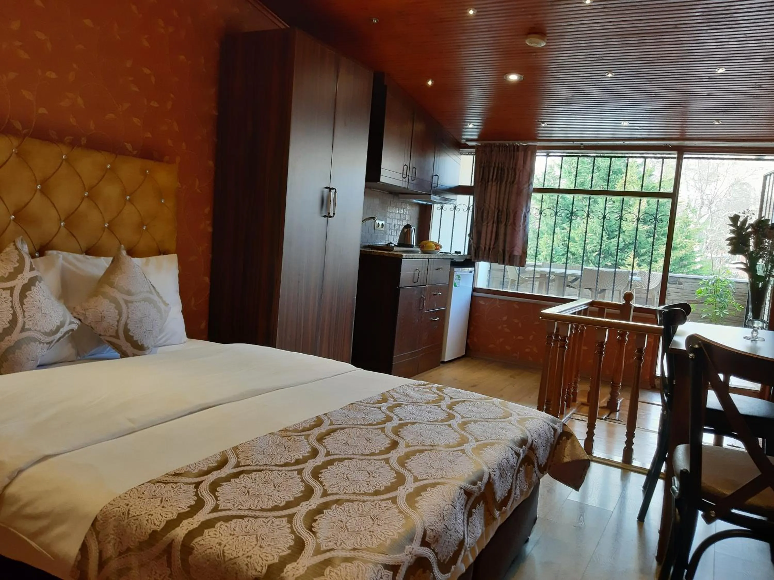 Photo of the whole room, Bed in Royal Suites Sultanahmet