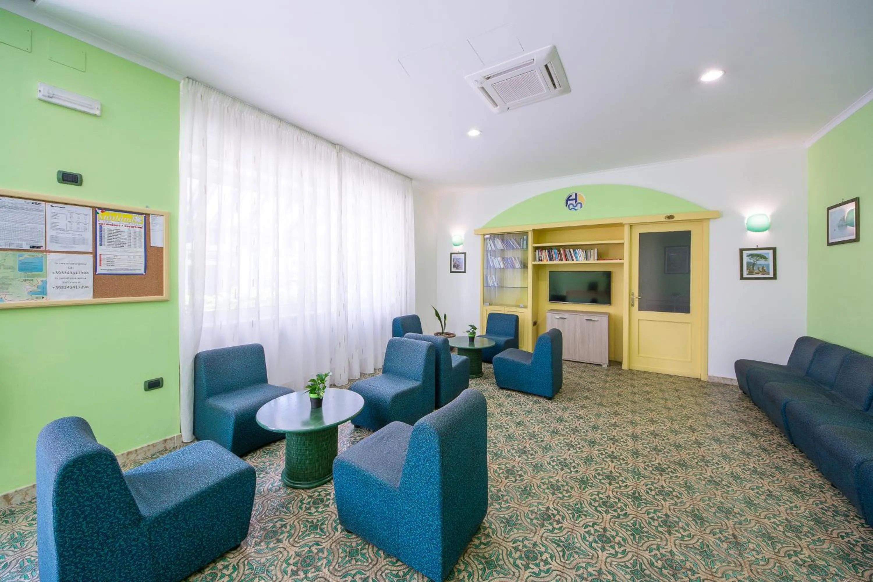 Lobby or reception in La Residenza Aparthotel