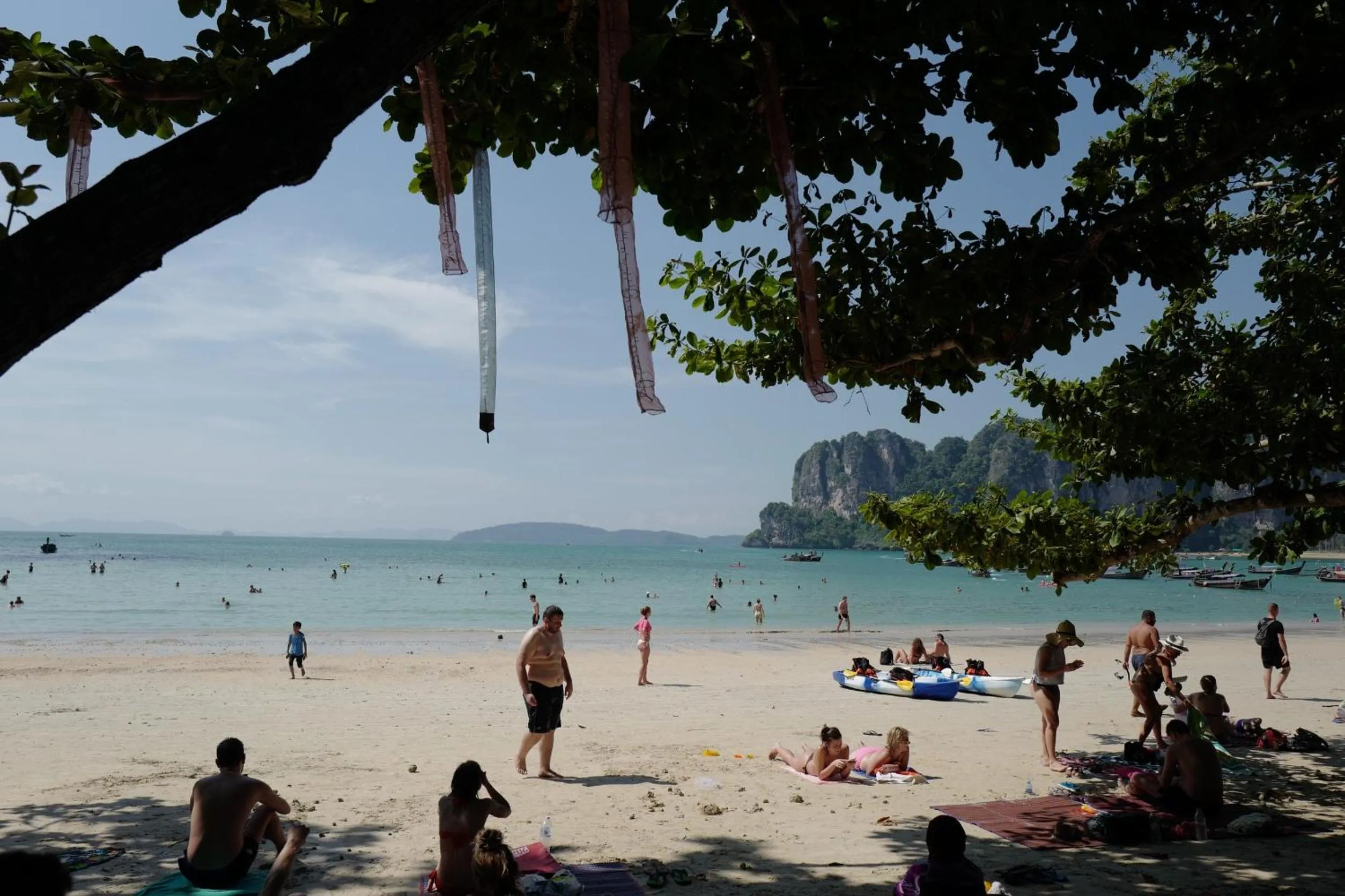 Living at Sphere Family room