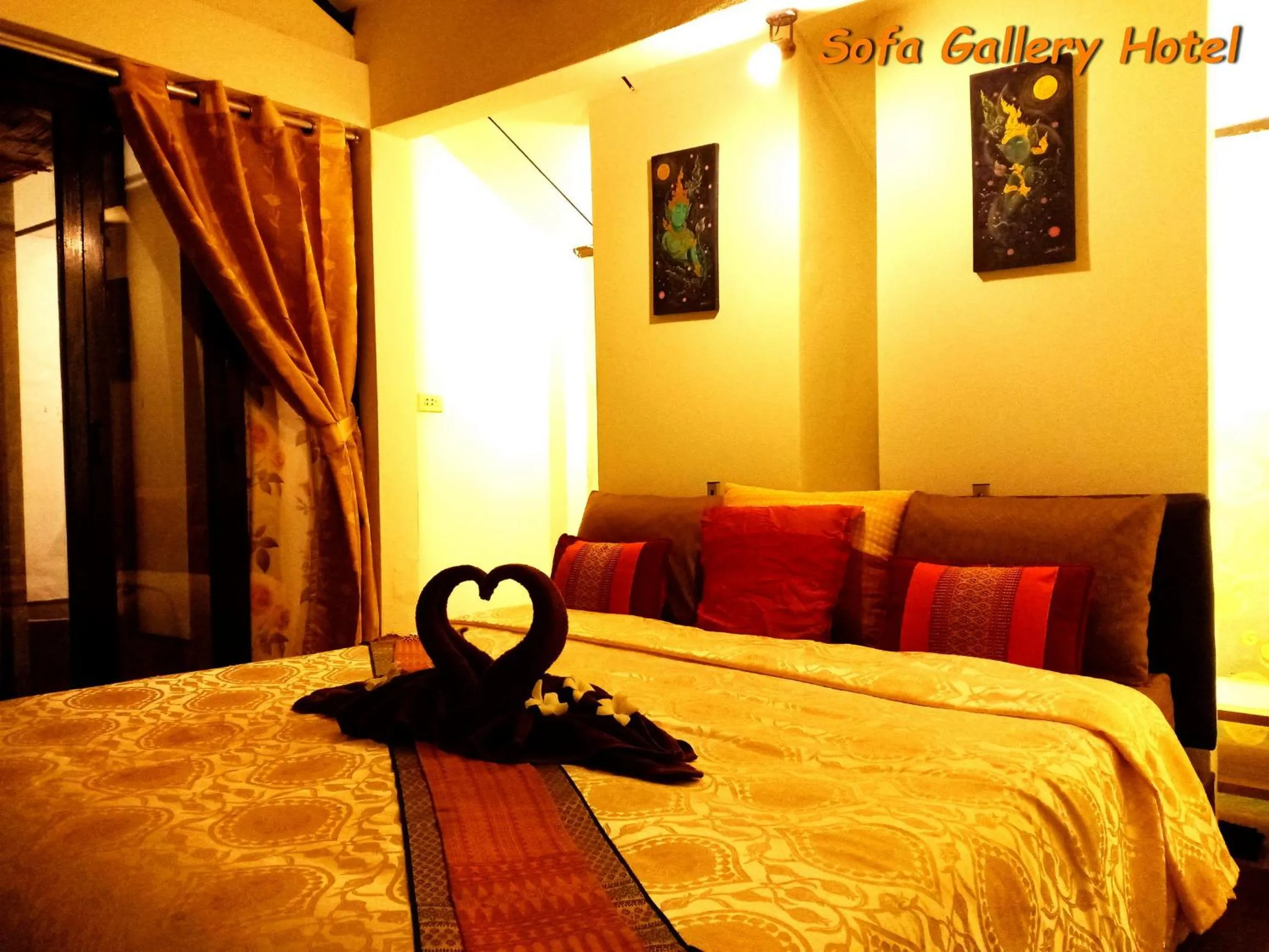 Photo of the whole room, Bed in Sofa Gallery Hotel