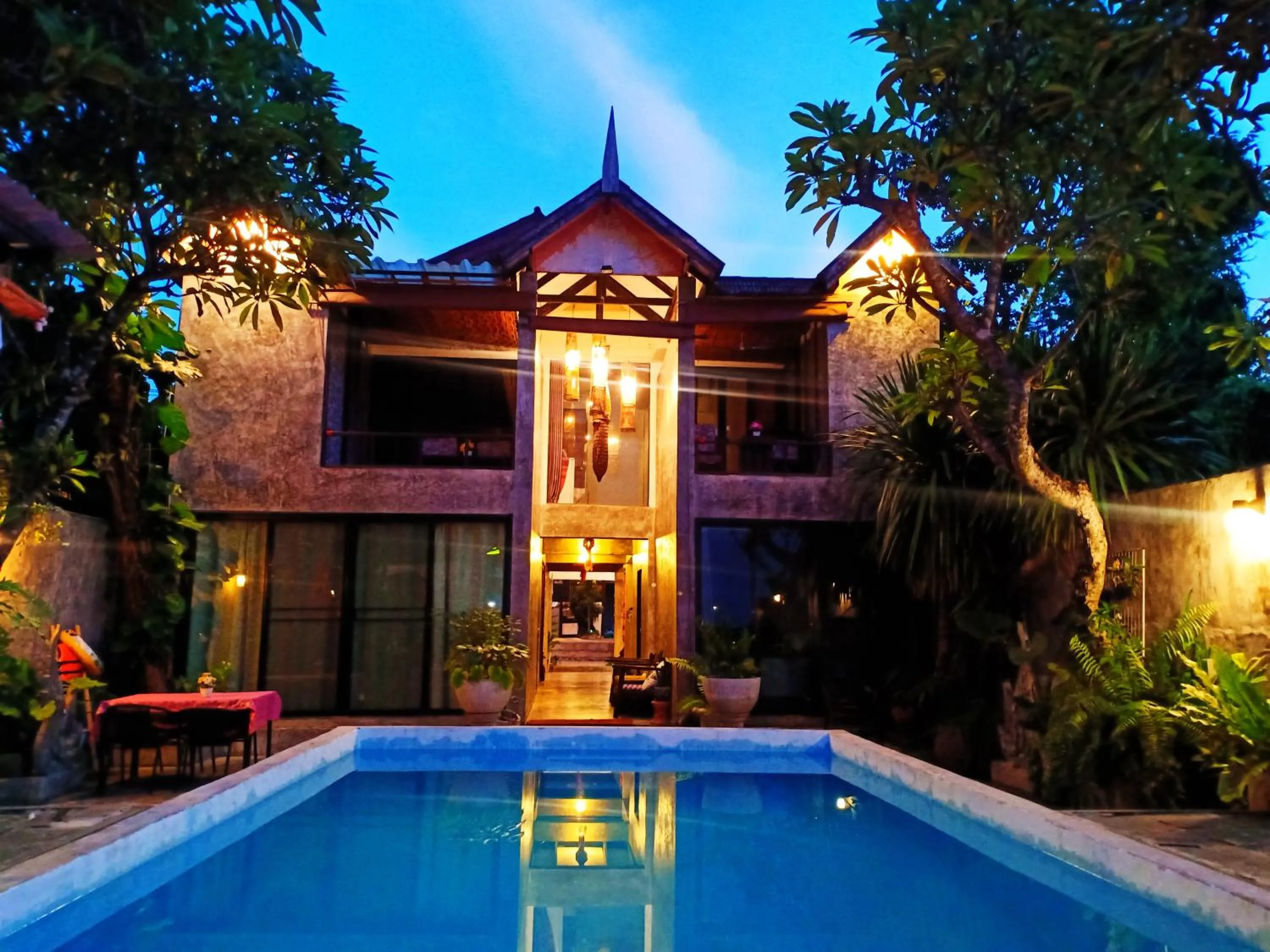 Property building in Sofa Gallery Hotel