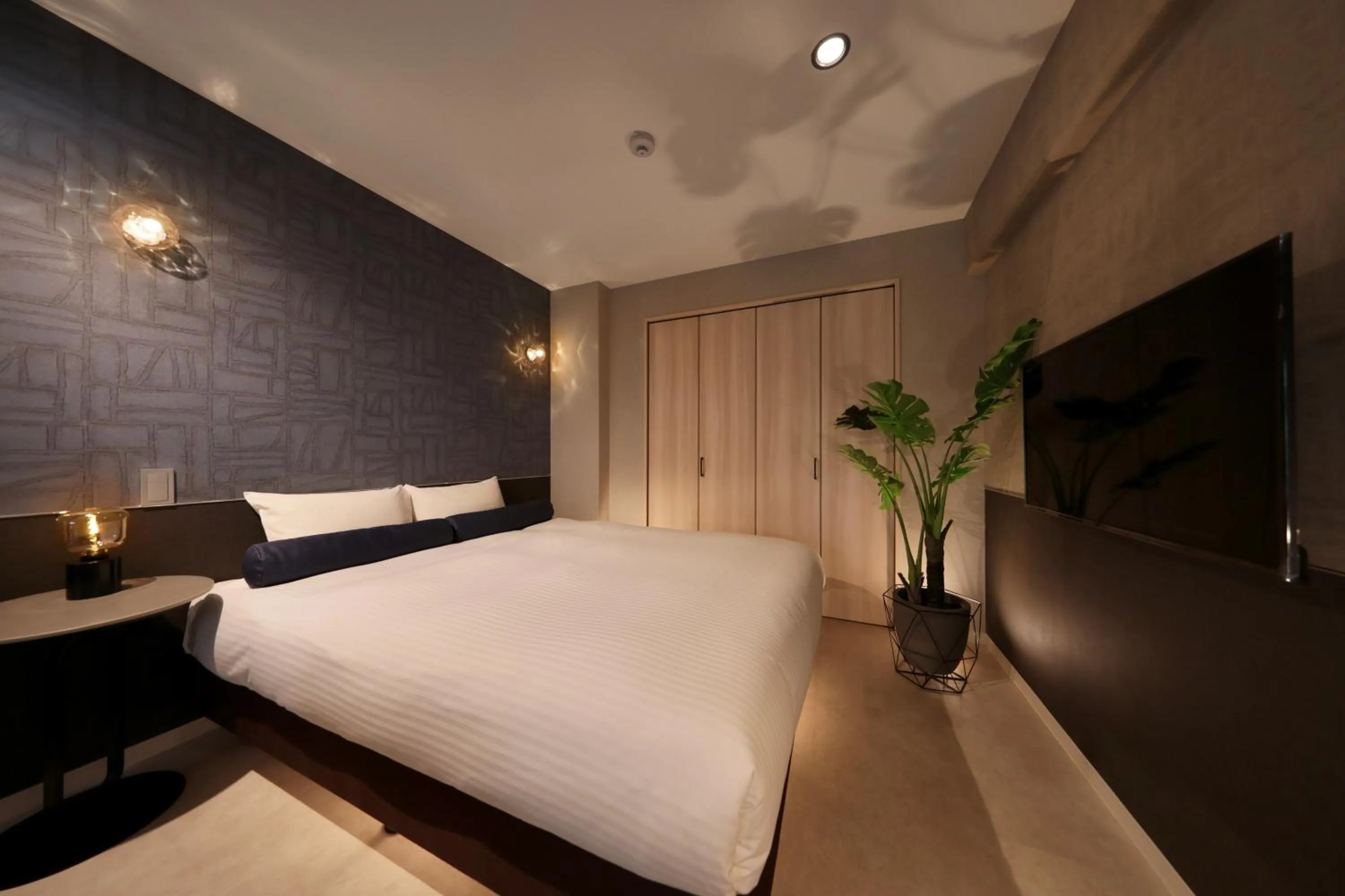 Photo of the whole room, Bed in Dotombori Crystal Hotel 3