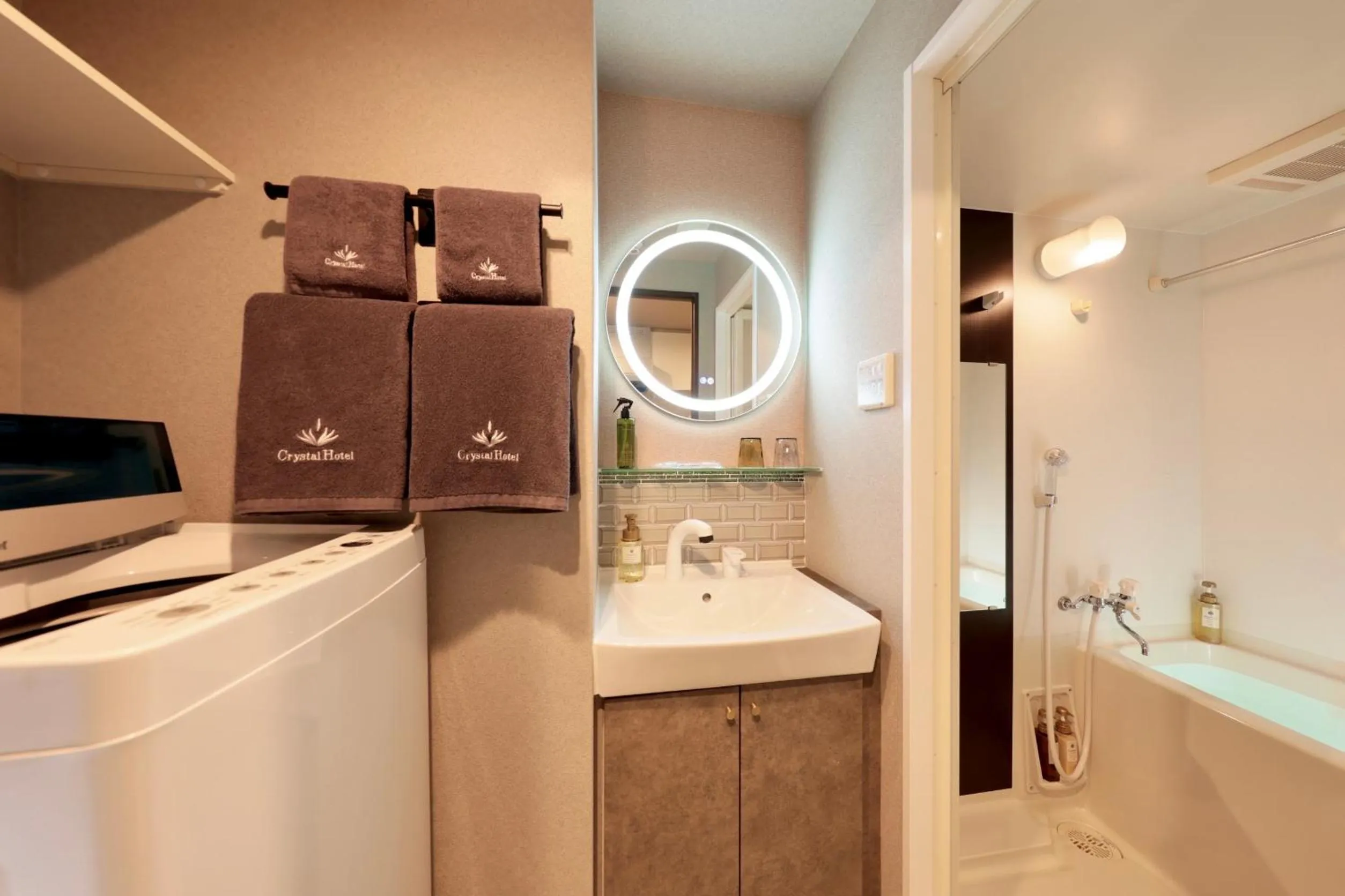 Bathroom in Dotombori Crystal Hotel 3