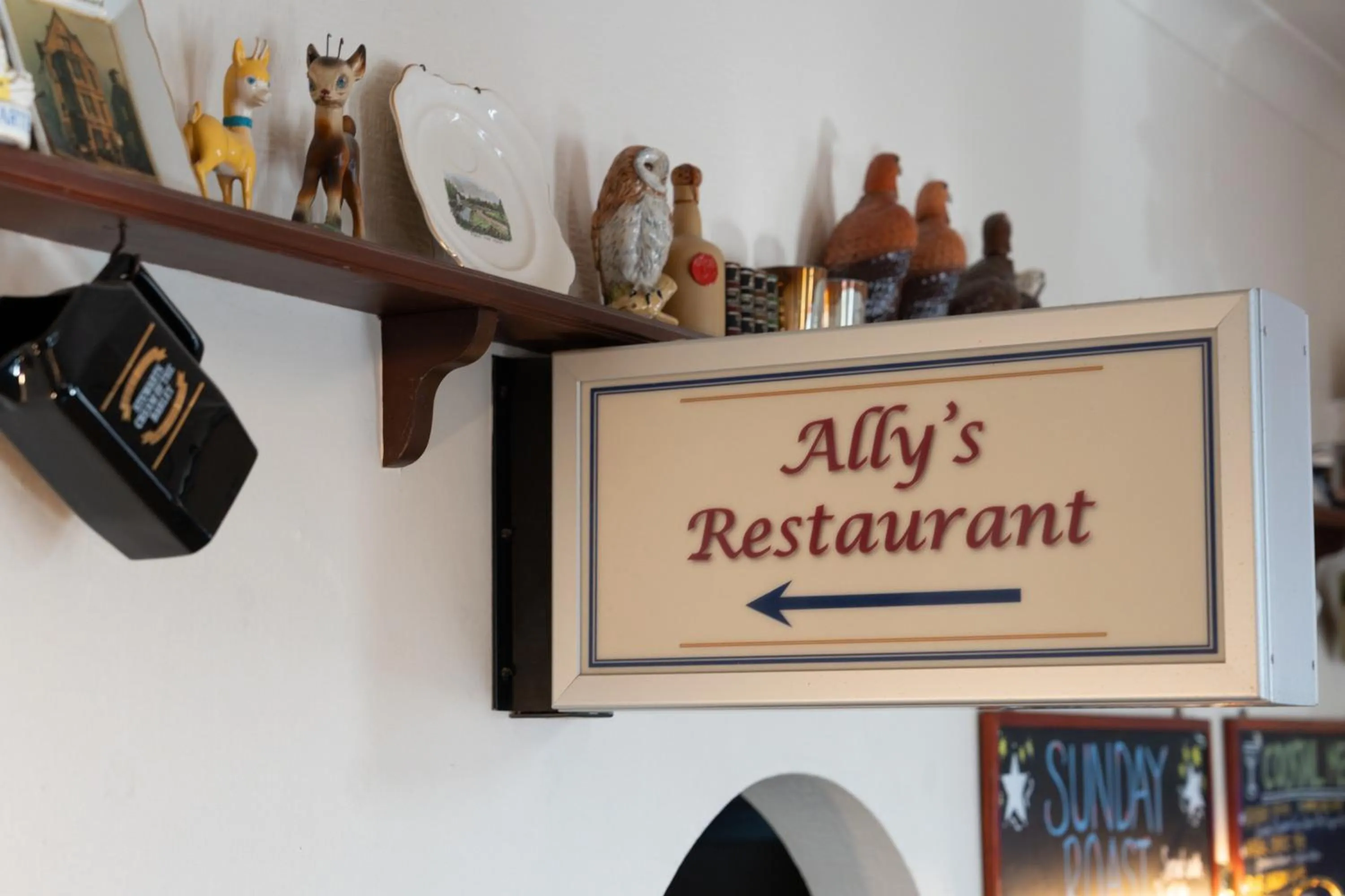 Restaurant/places to eat in The Famous Star Hotel Moffat