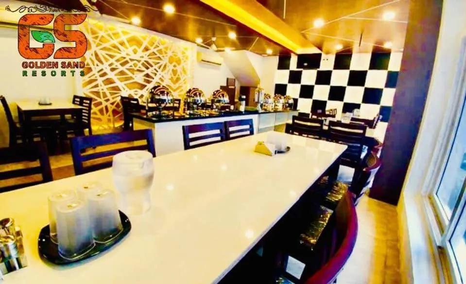 Restaurant/Places to Eat in Hotel Golden Sand