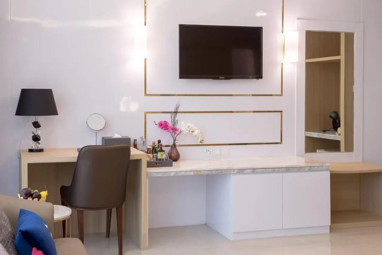 Elegant Airport Hotel