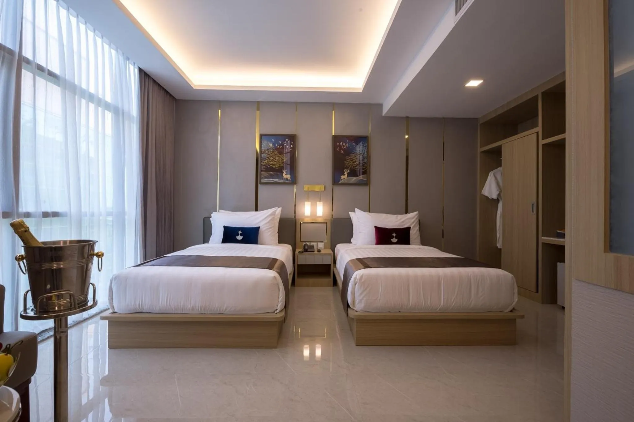 Bed in Elegant Airport Hotel