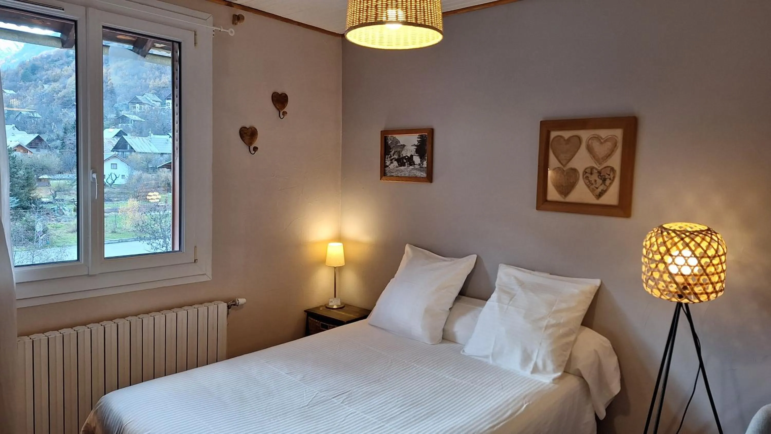 Toilet, Bed in B&B l'Edelweiss