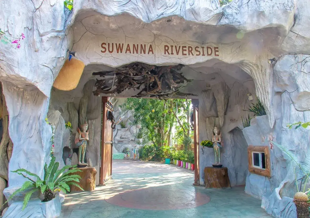 Suwanna Riverside Suwanna Riverside