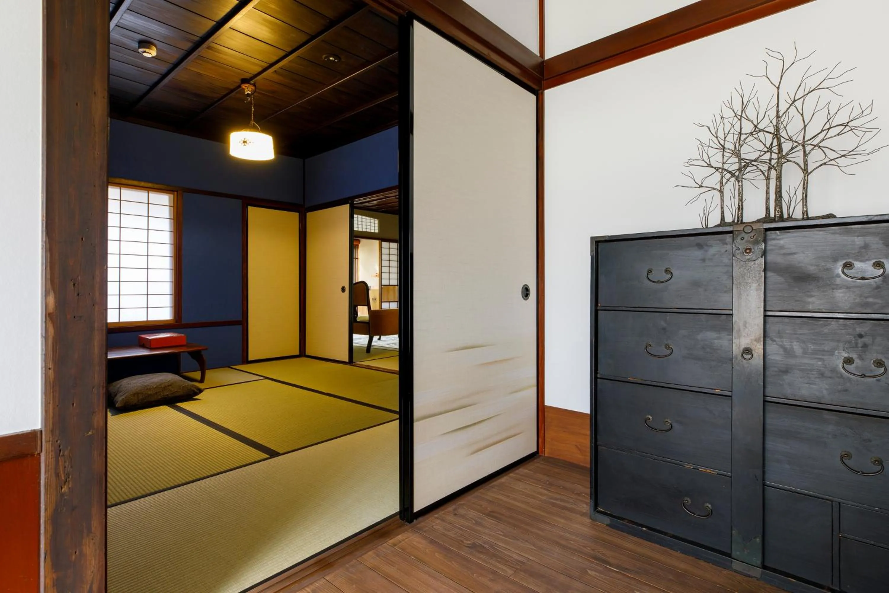 Photo of the whole room, Bed in Machi no Odoriba