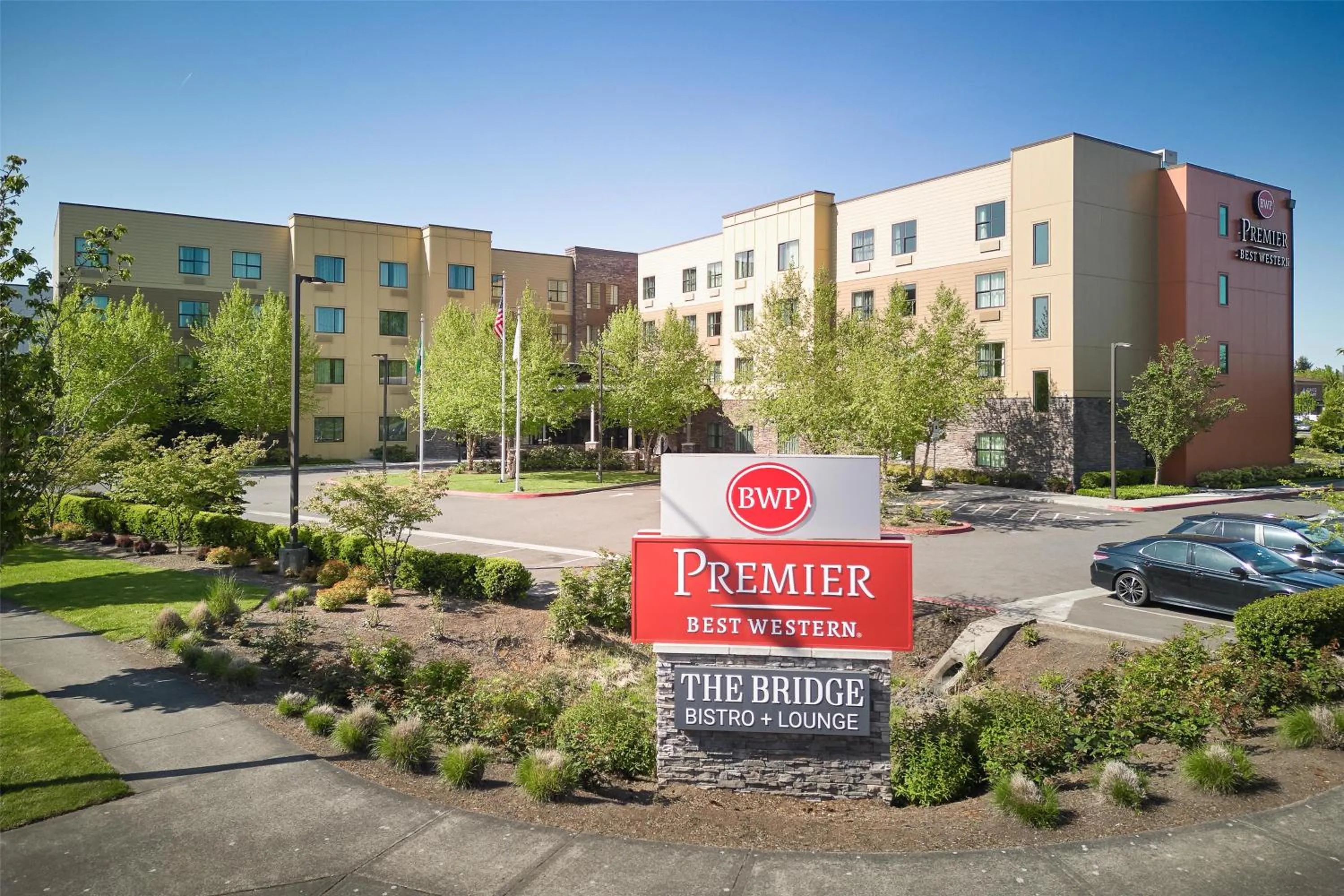 Property building in Best Western Premier Hotel at Fisher's Landing