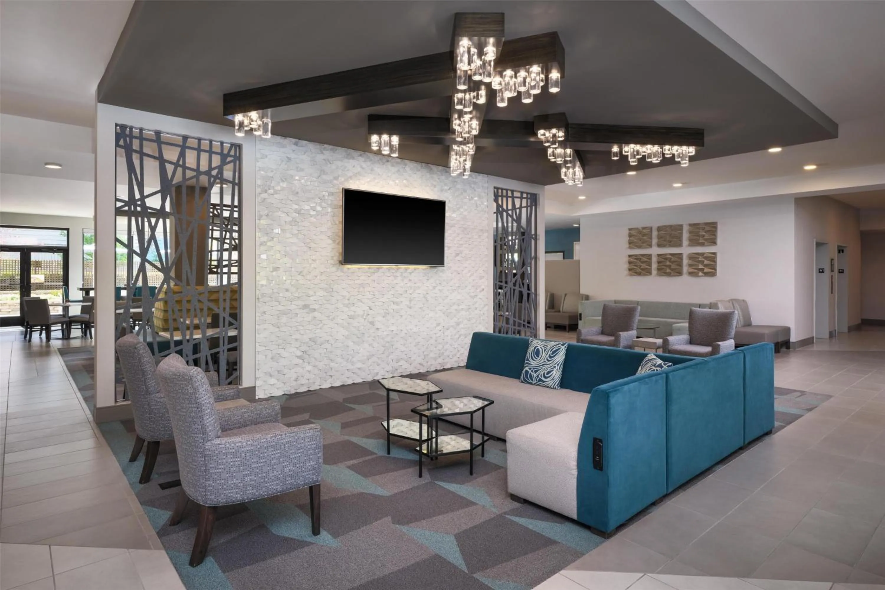 Lobby or reception in Best Western Premier Hotel at Fisher's Landing