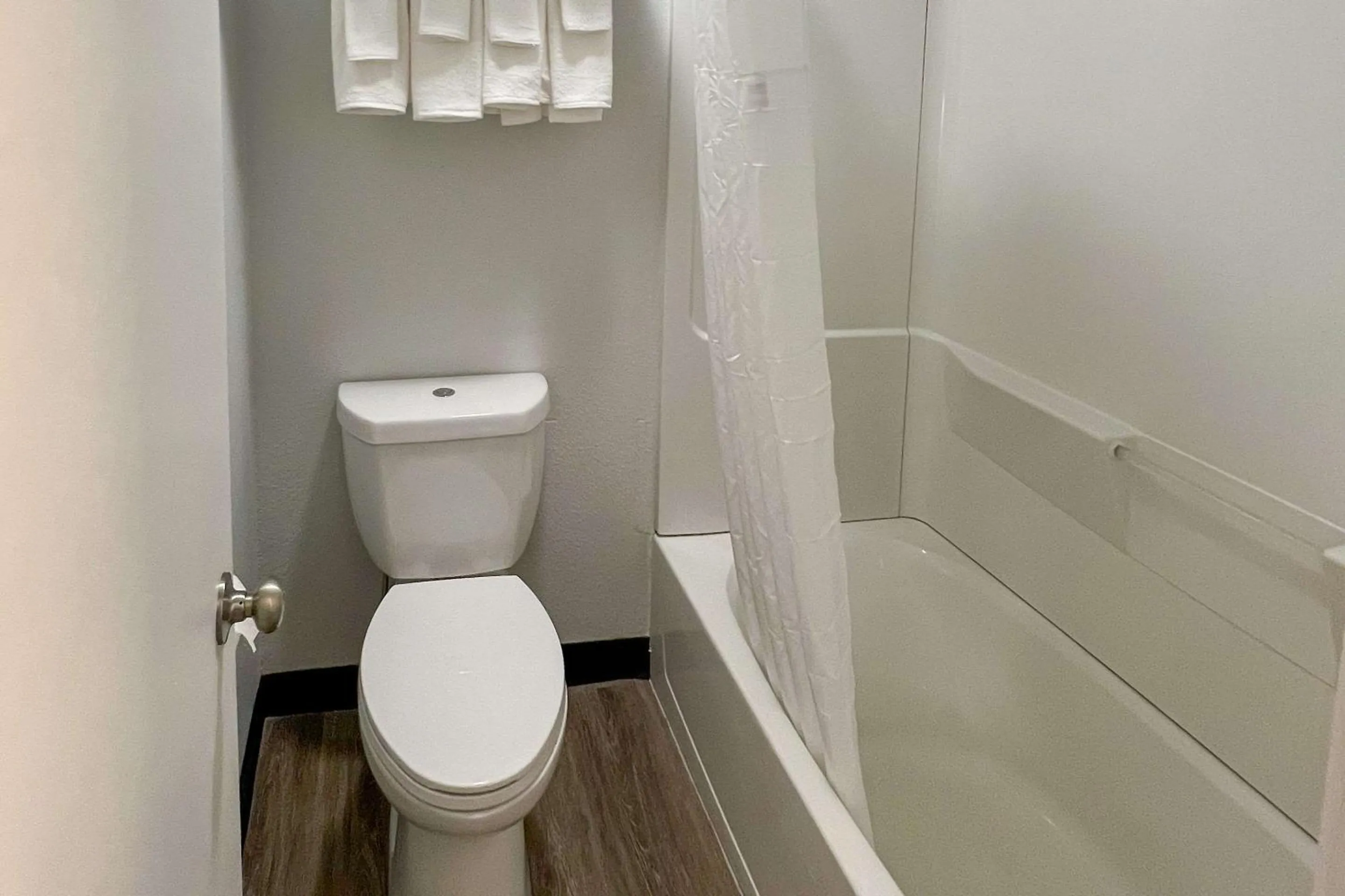 Bedroom in Quality Inn & Suites Columbus West