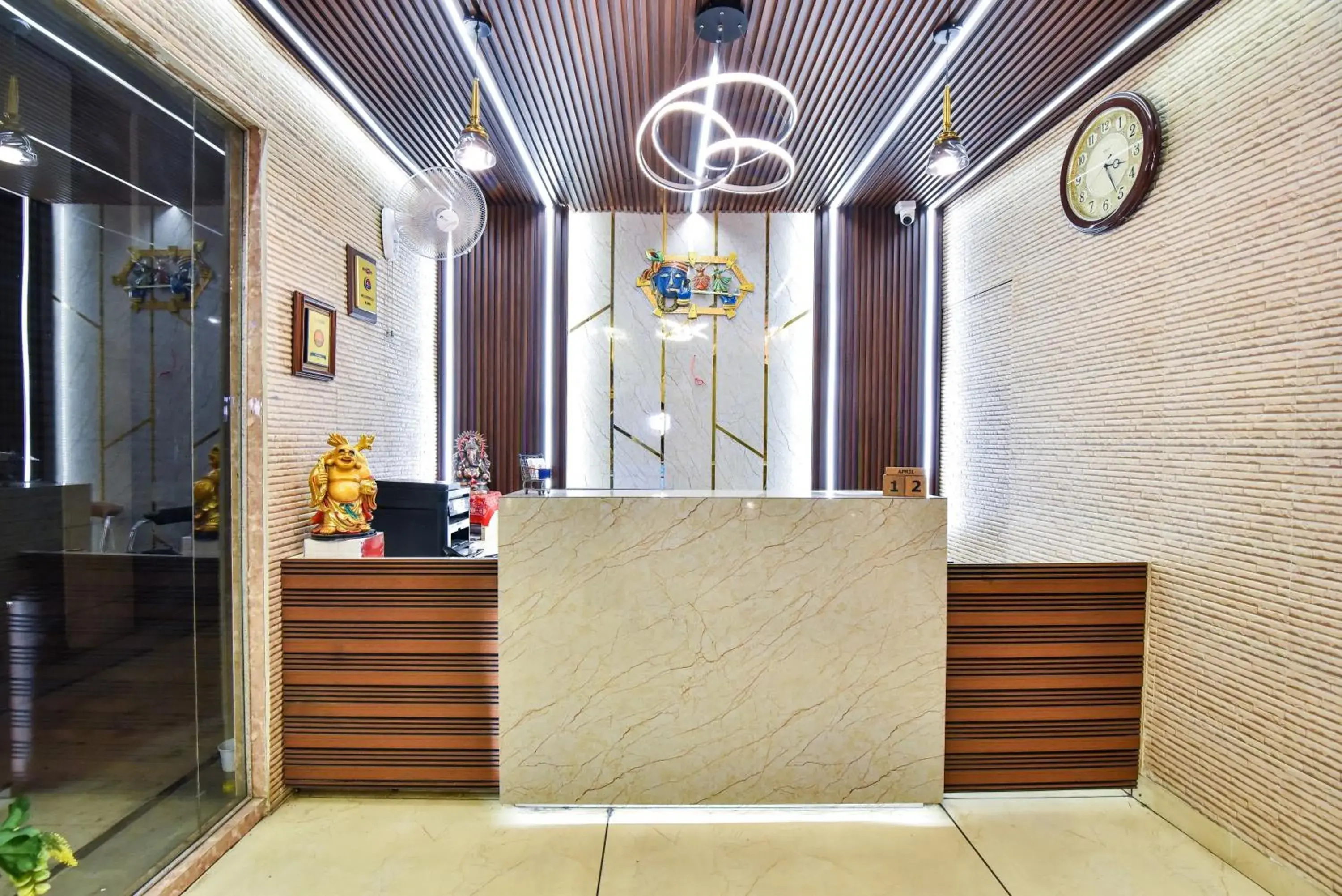 Lobby or reception in Pinaz Royale Lobby or reception in Pinaz Royale