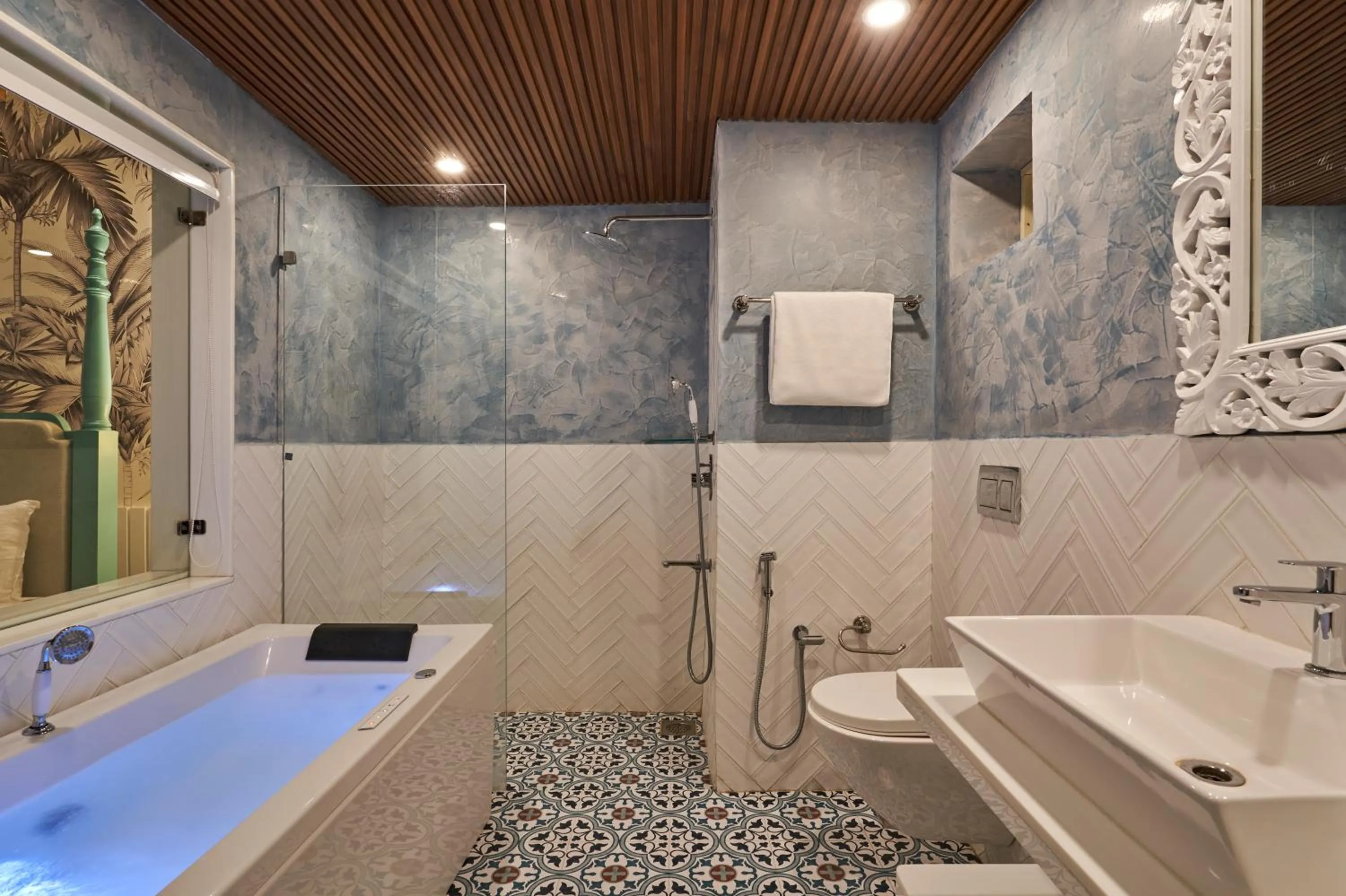 Toilet in Larios Beach Holidays