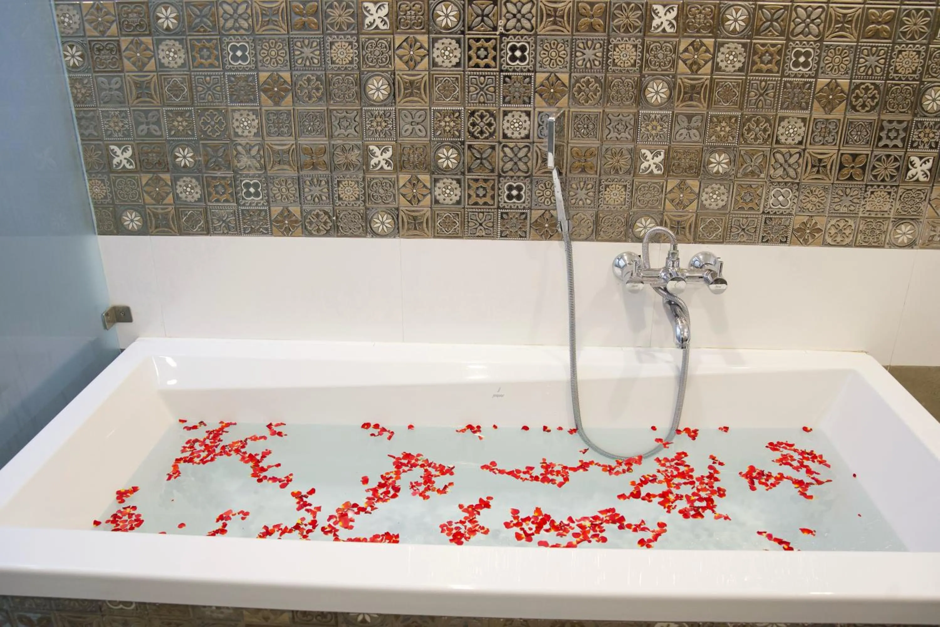 Bathroom in Larios Beach Holidays