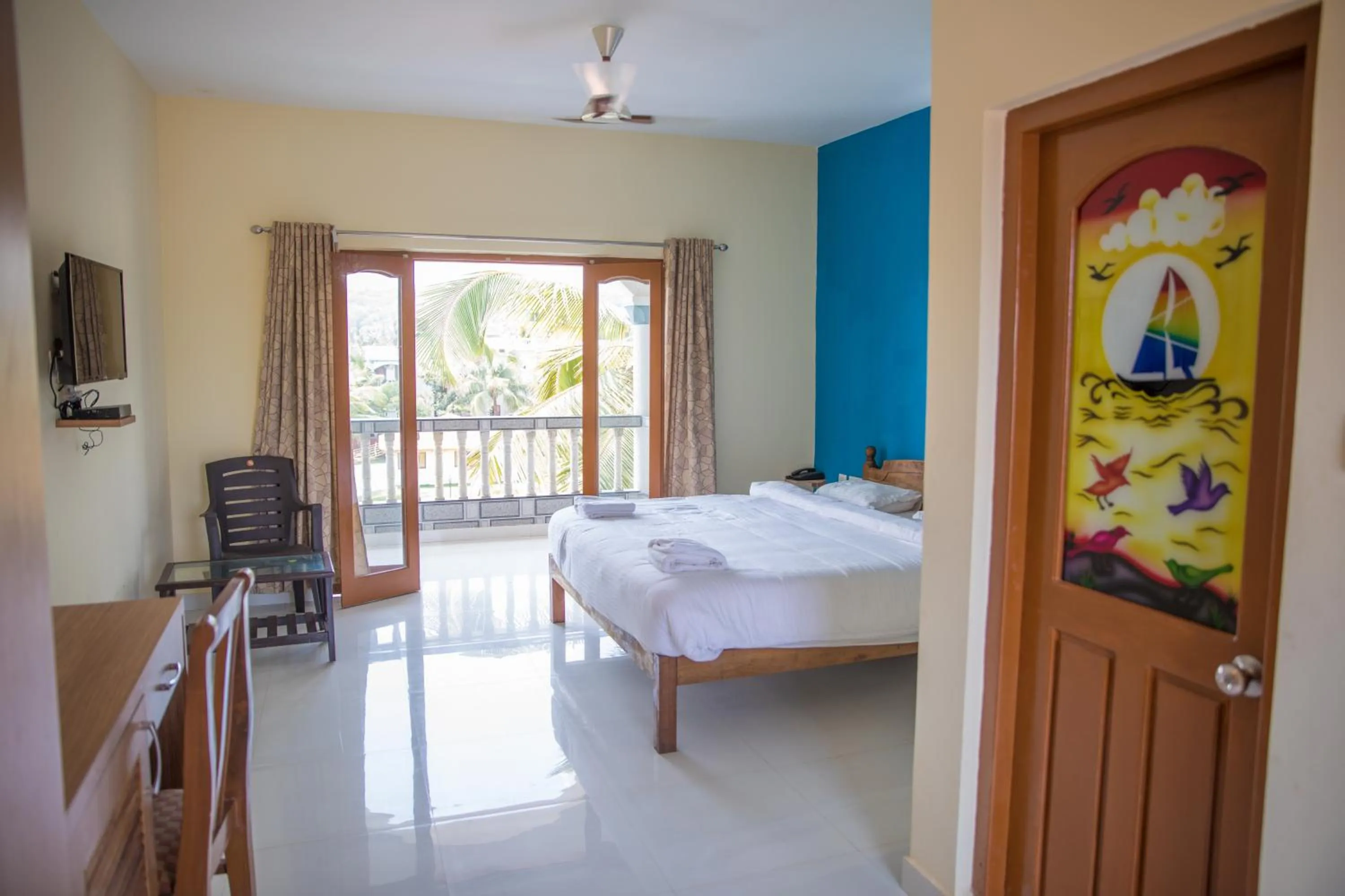 Photo of the whole room in Larios Beach Holidays