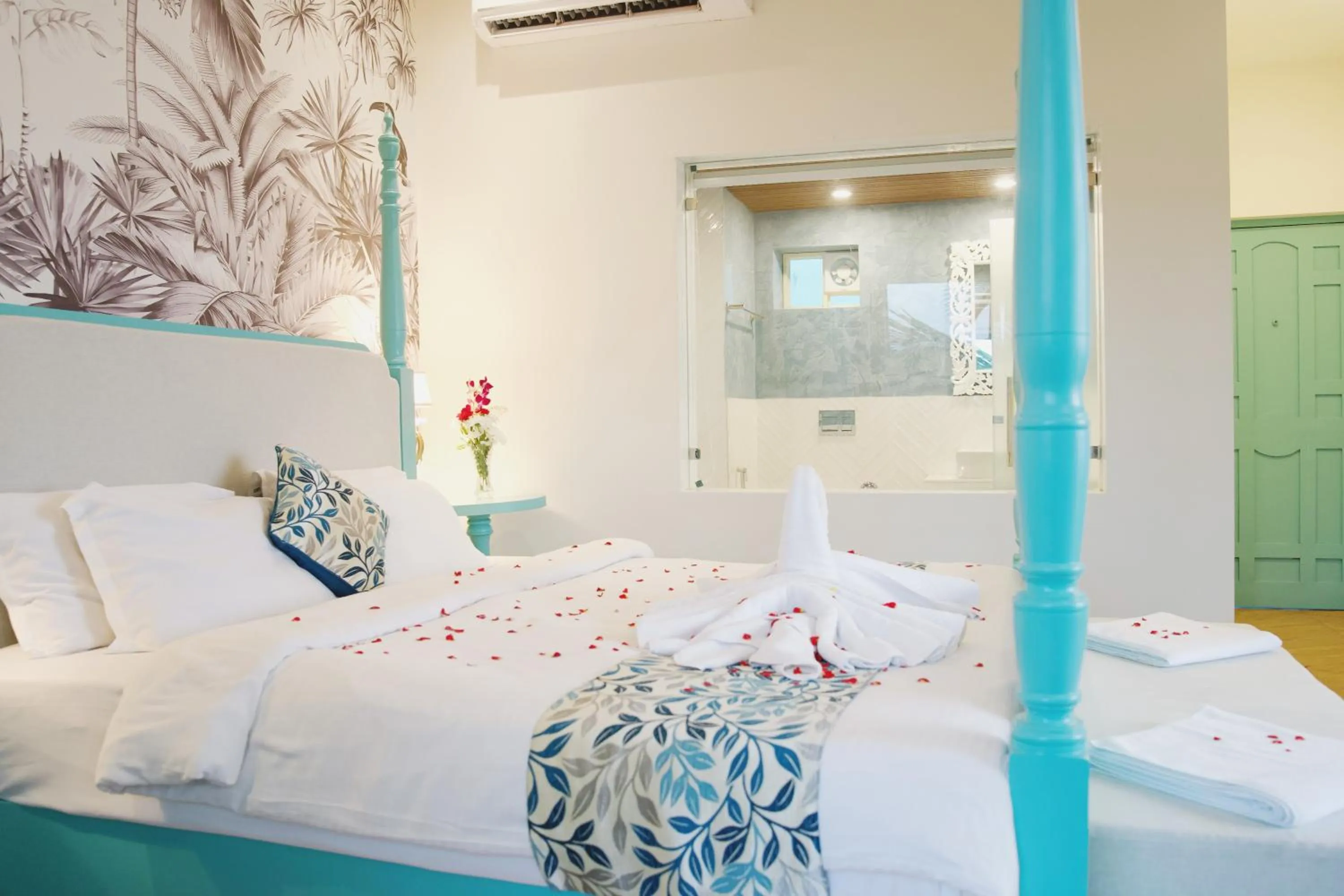 Bed in Larios Beach Holidays