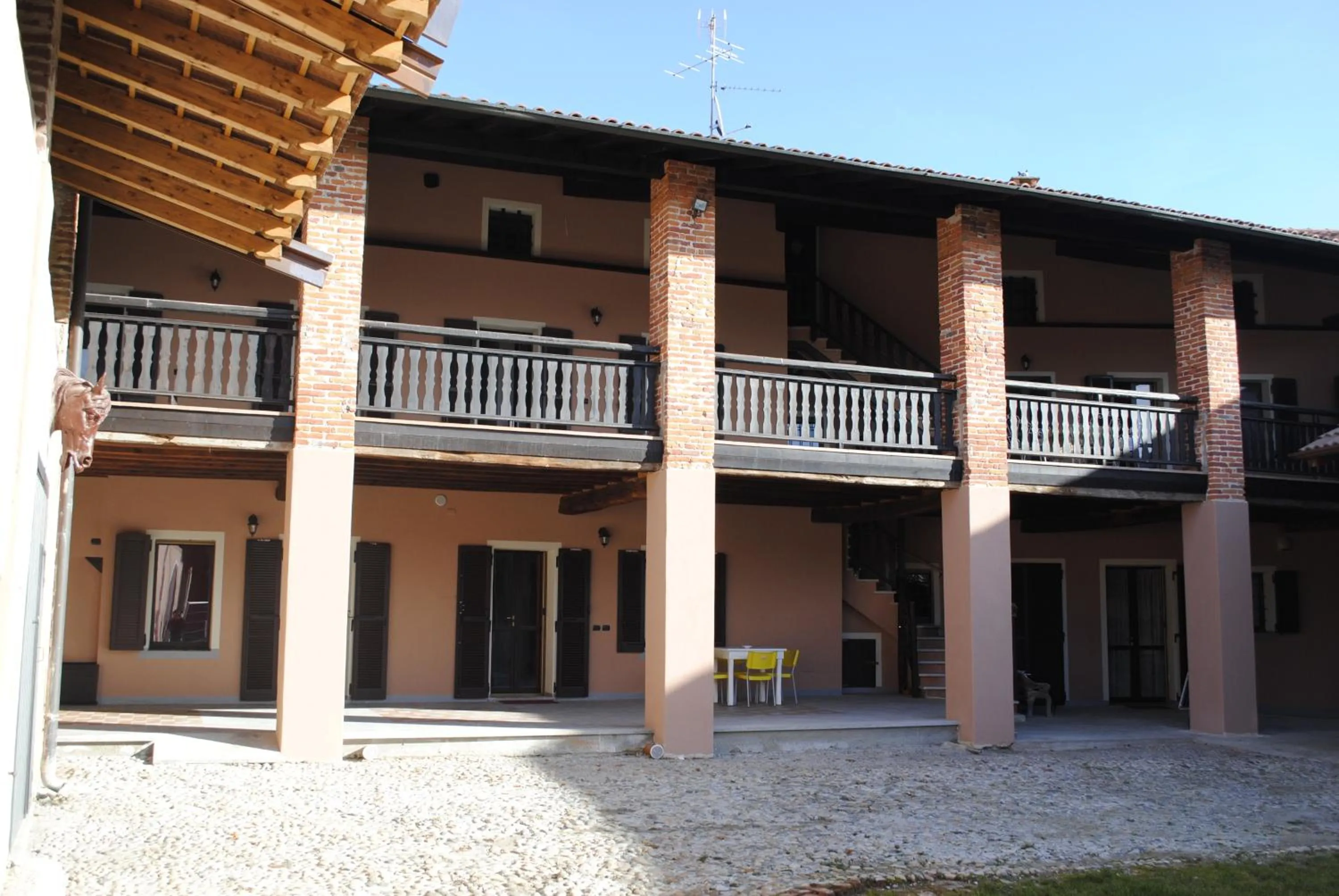 Facade/entrance in Appartamenti Old Farm