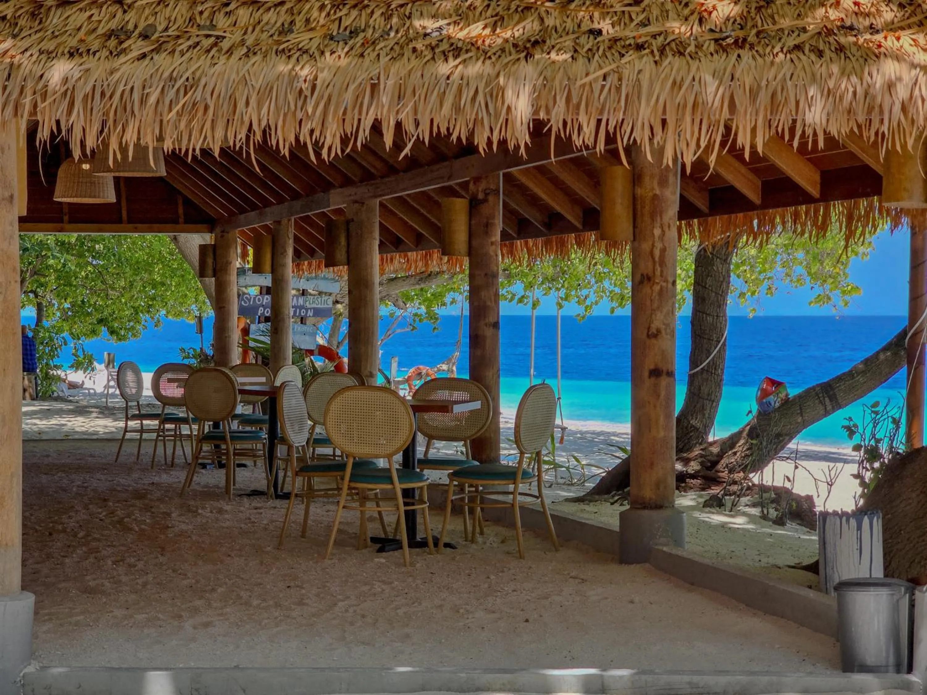 Beach in Thundi by Biosphere