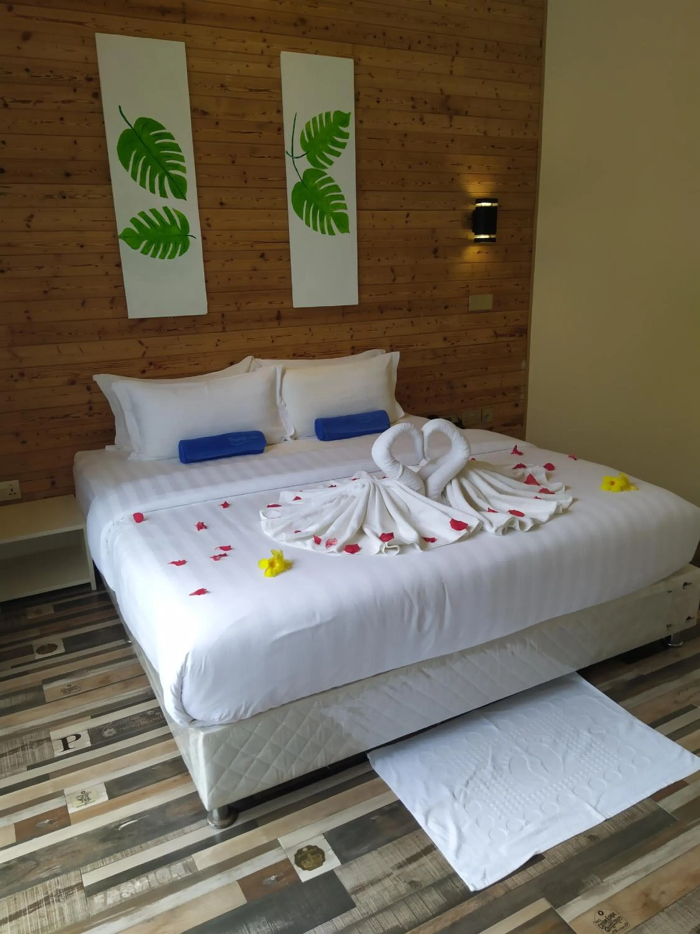 Bed in Thundi Village & Spa
