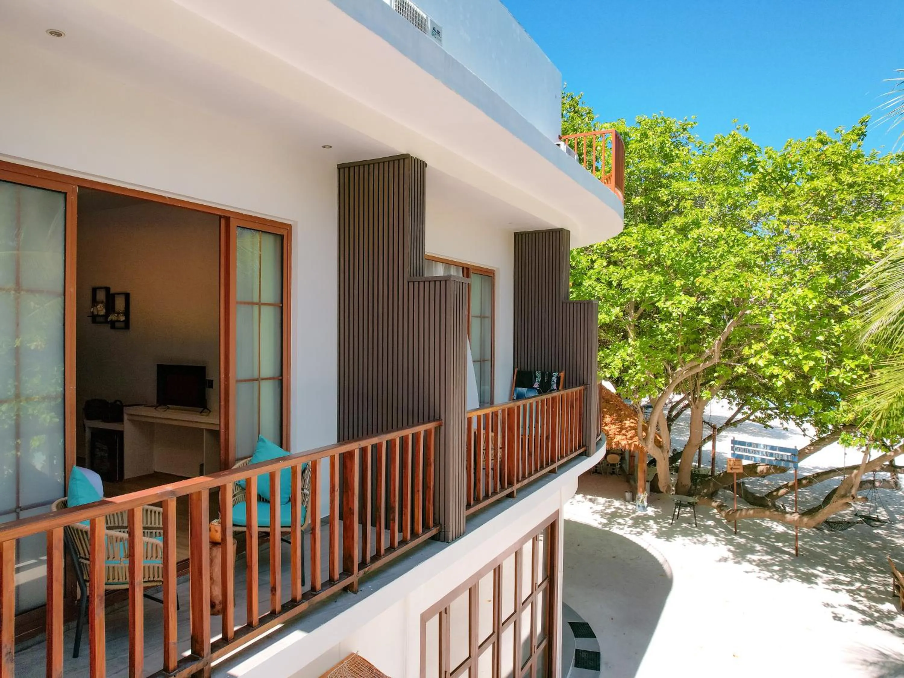 Property building in Thundi by Biosphere