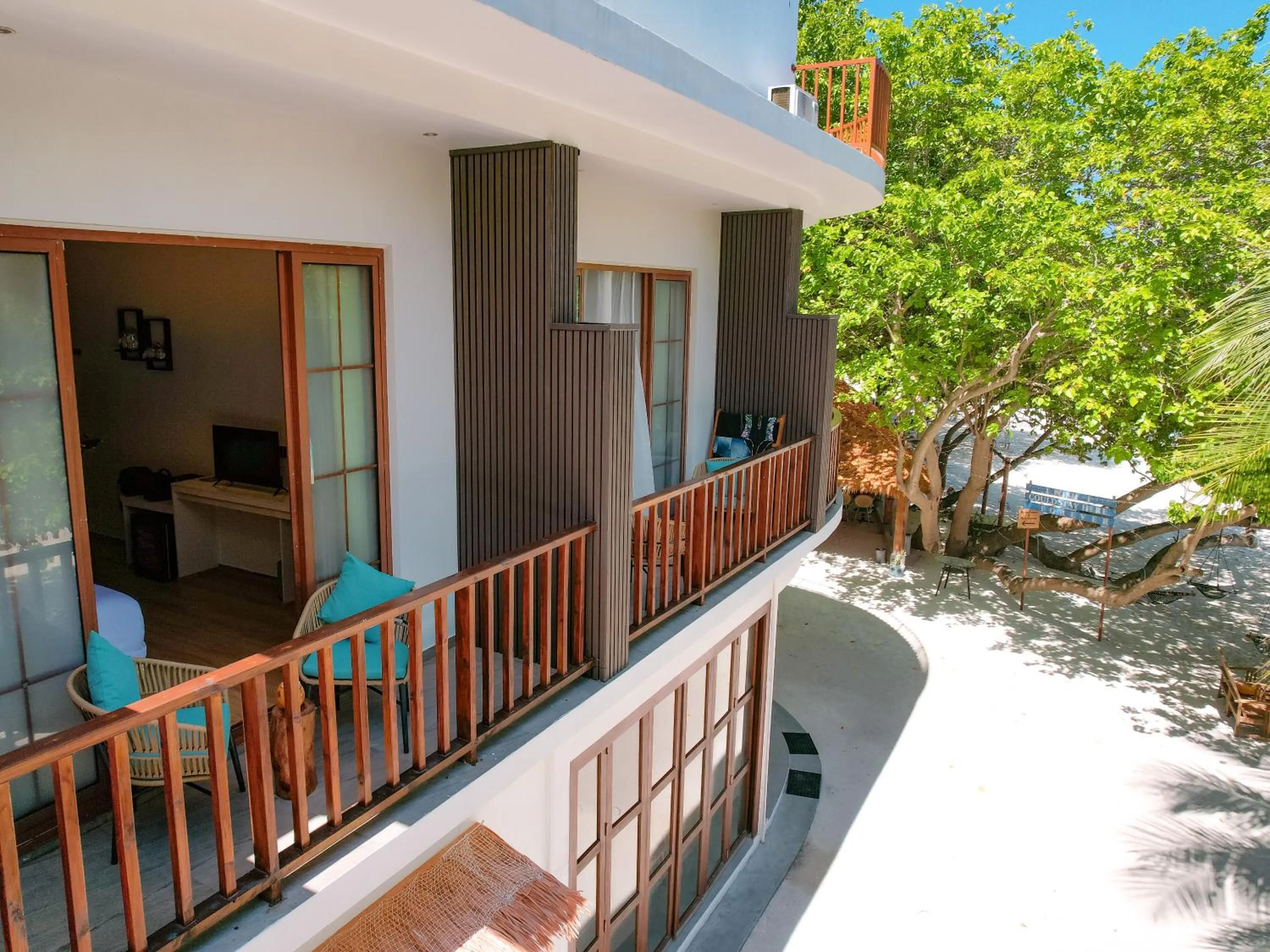 Property building in Thundi by Biosphere